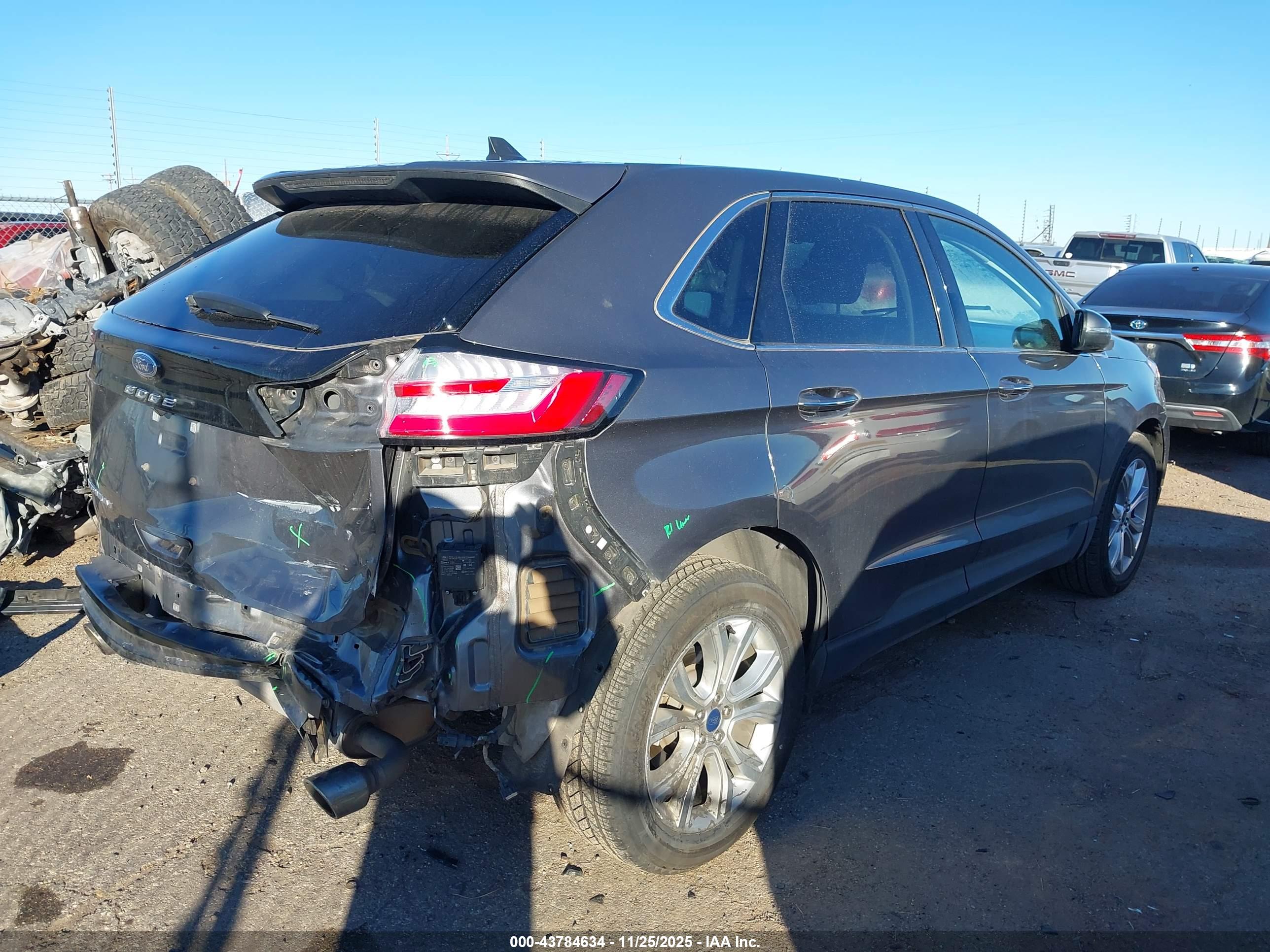 FORD EDGE image 4