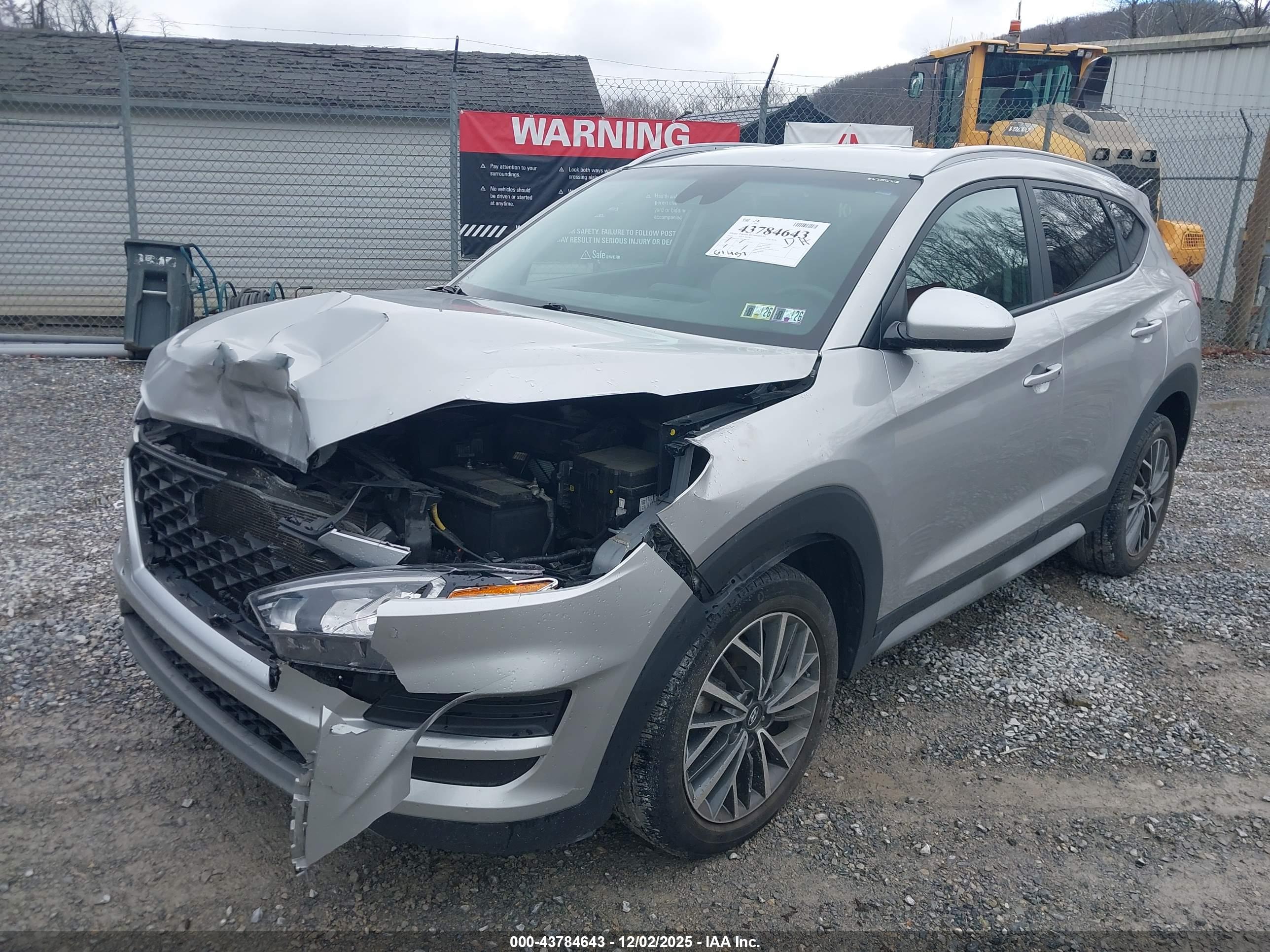 HYUNDAI TUCSON image 2