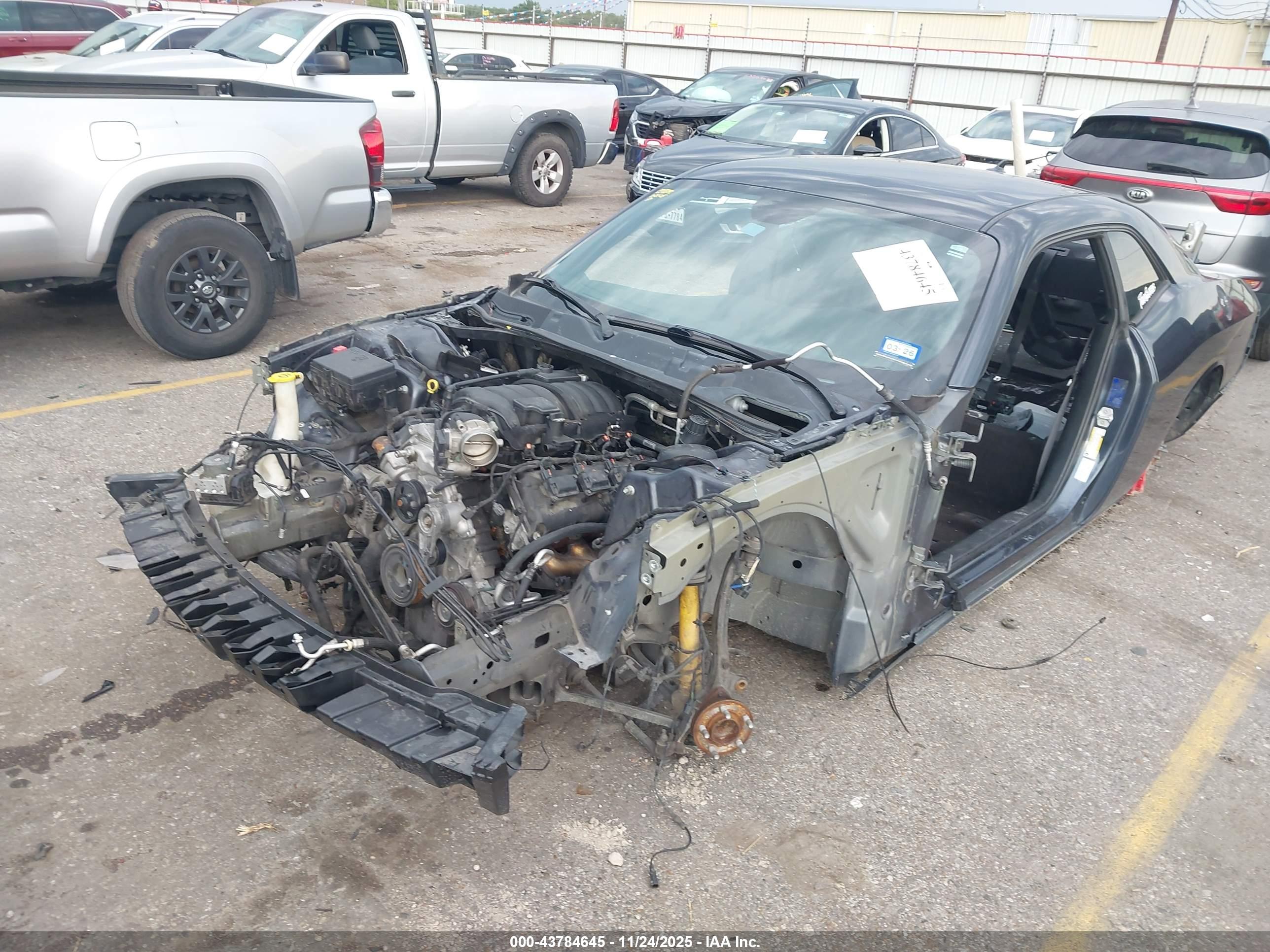 DODGE CHALLENGER image 2
