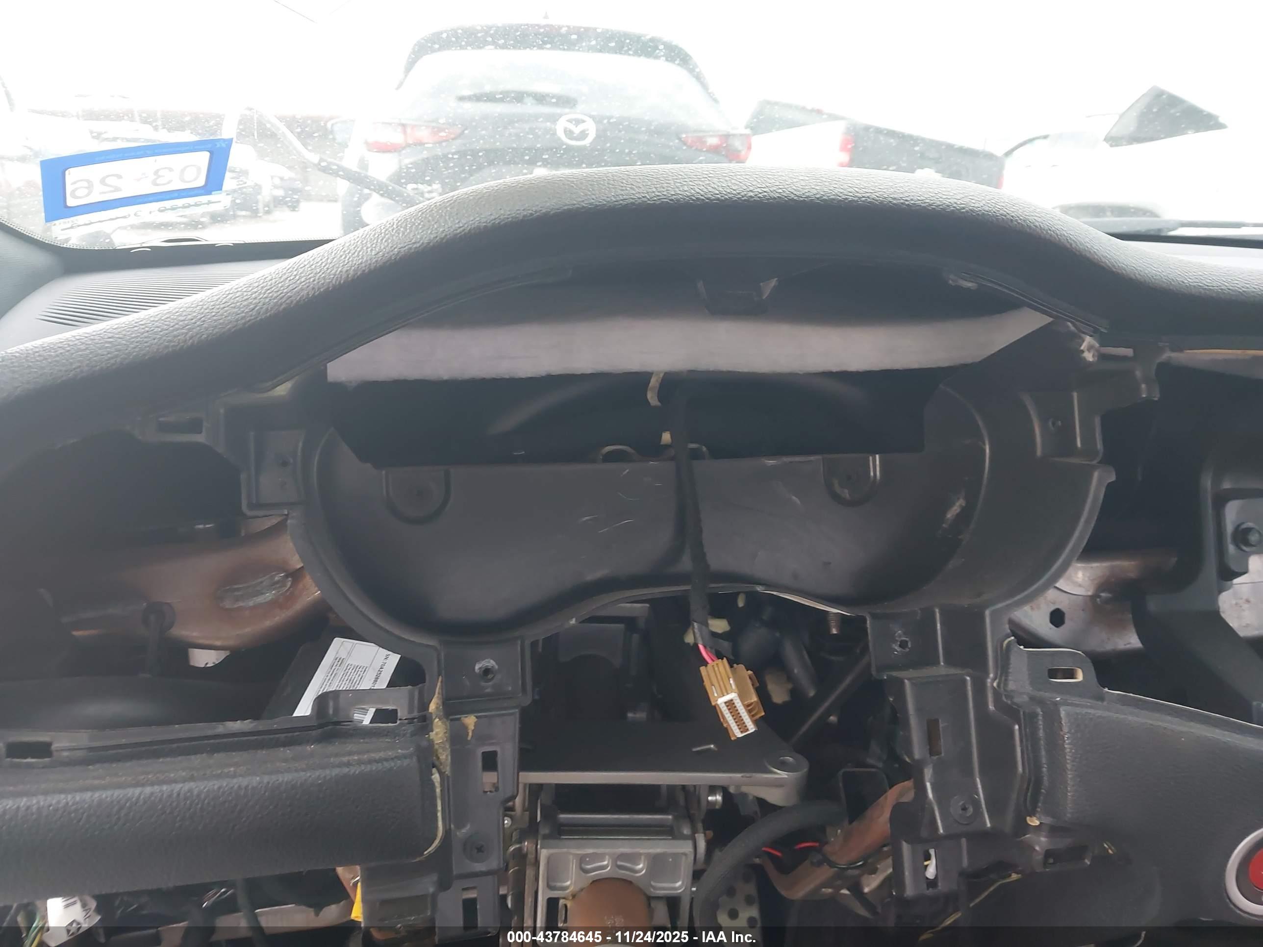 DODGE CHALLENGER image 7
