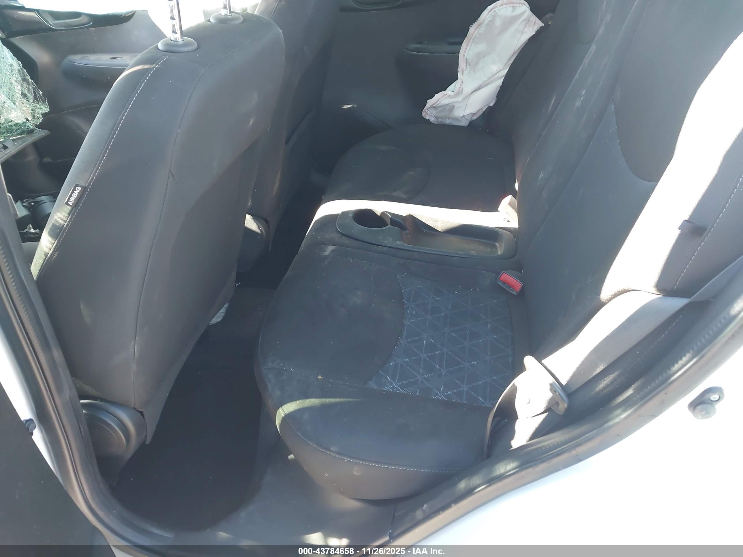 CHEVROLET SPARK image 8