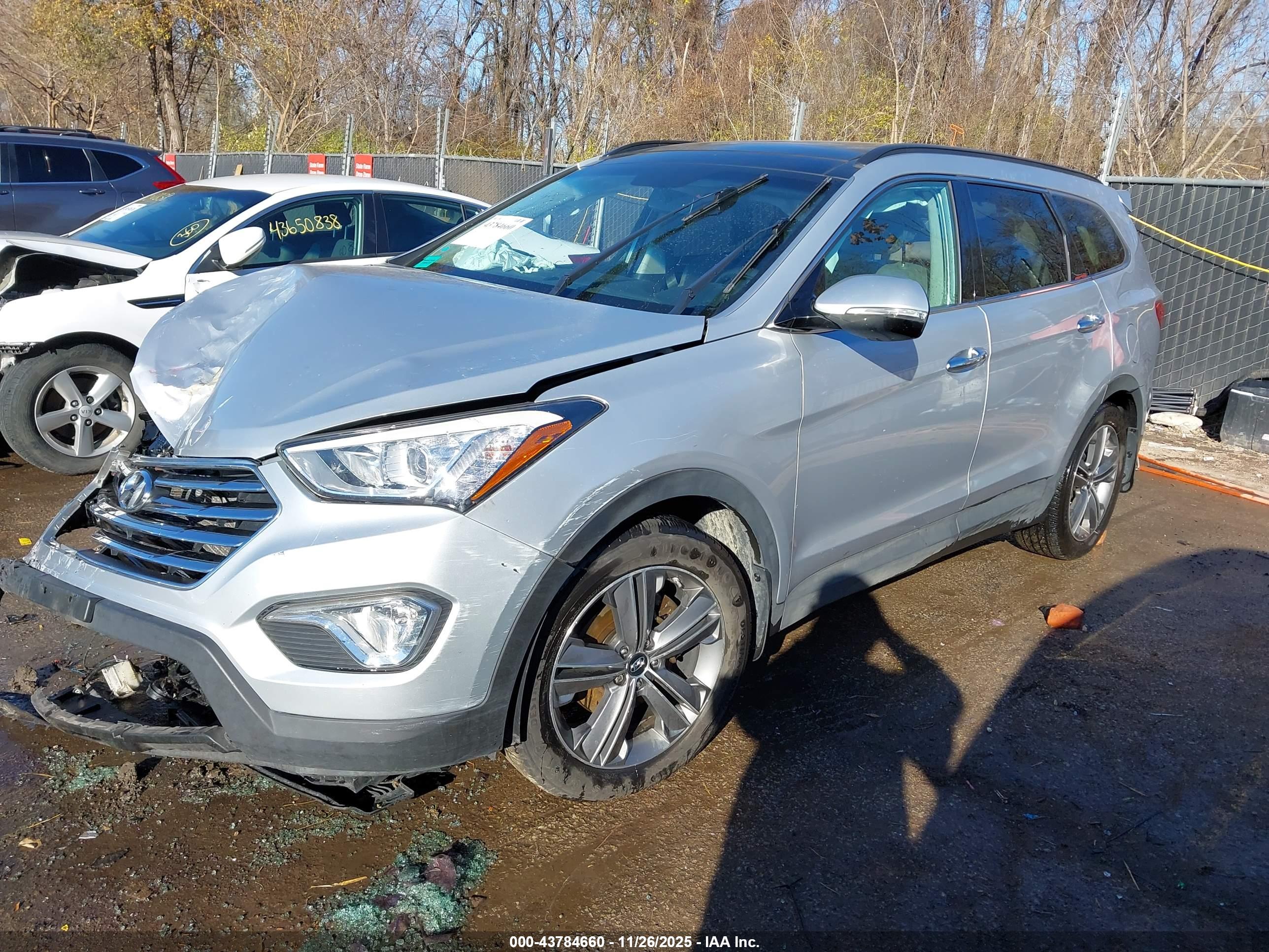 HYUNDAI SANTA image 2