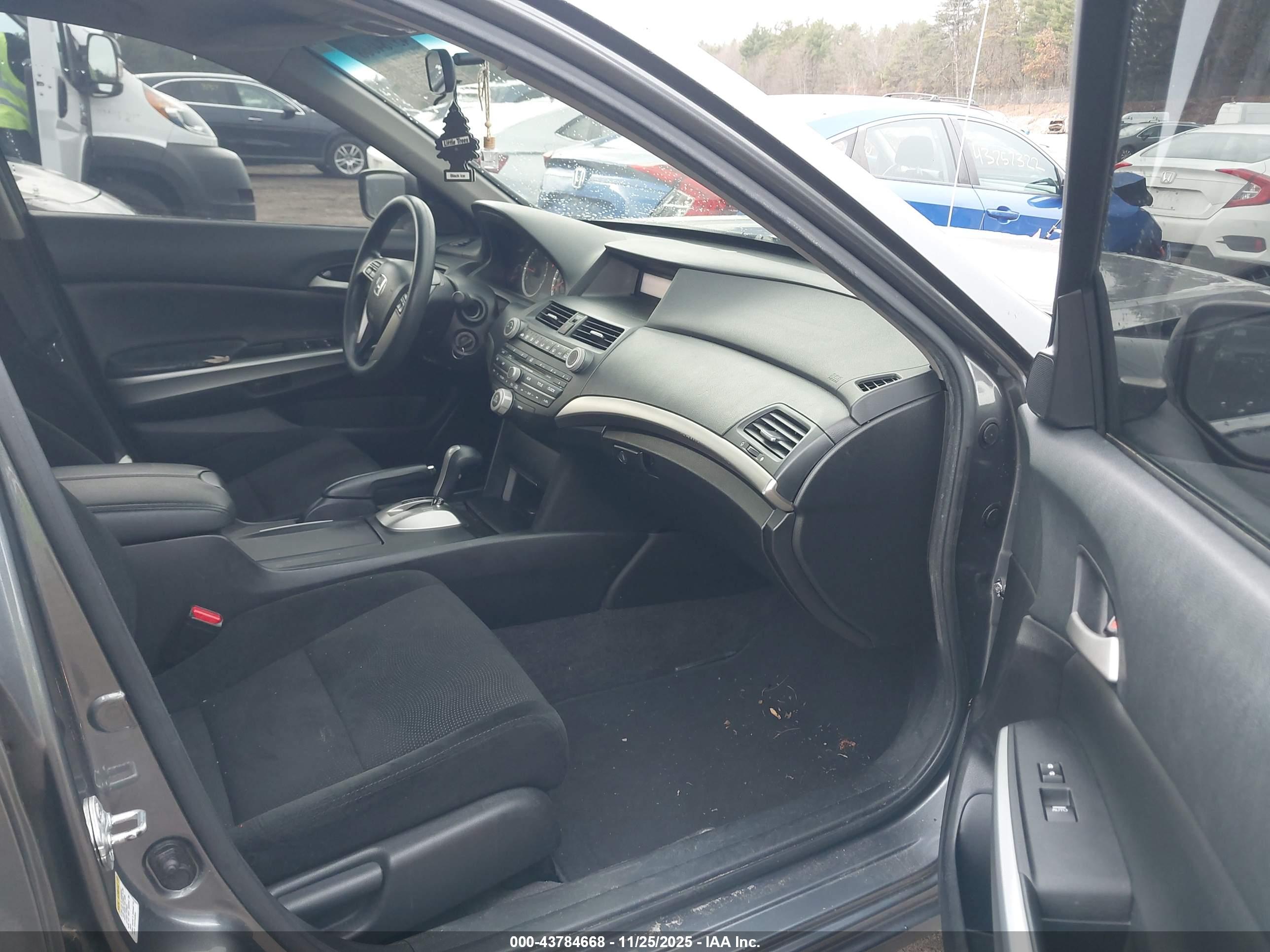 HONDA ACCORD image 5