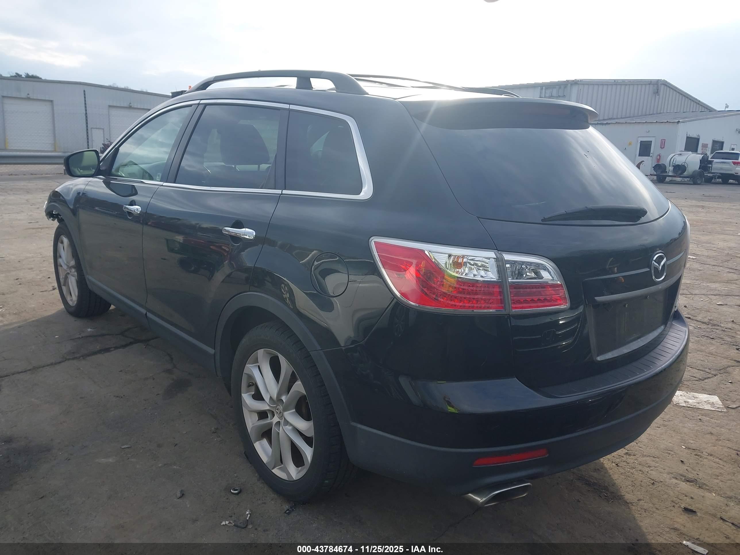MAZDA CX-9 image 3