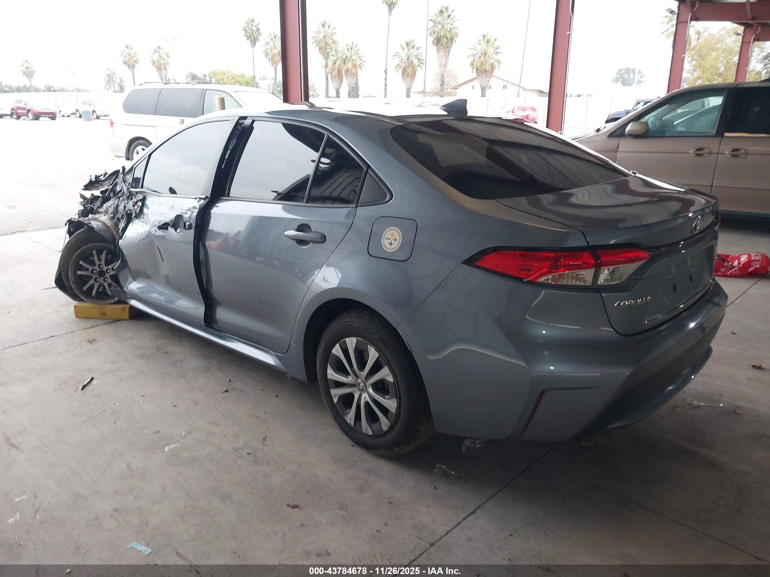 TOYOTA COROLLA image 3