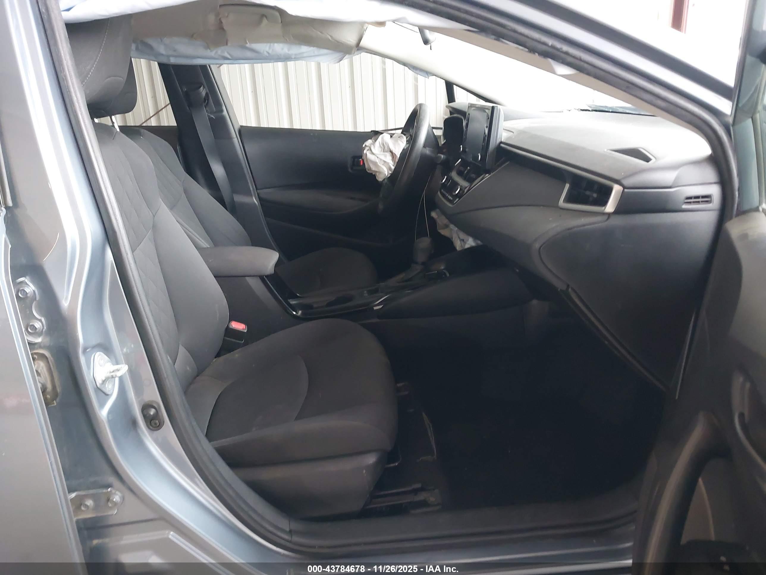 TOYOTA COROLLA image 5