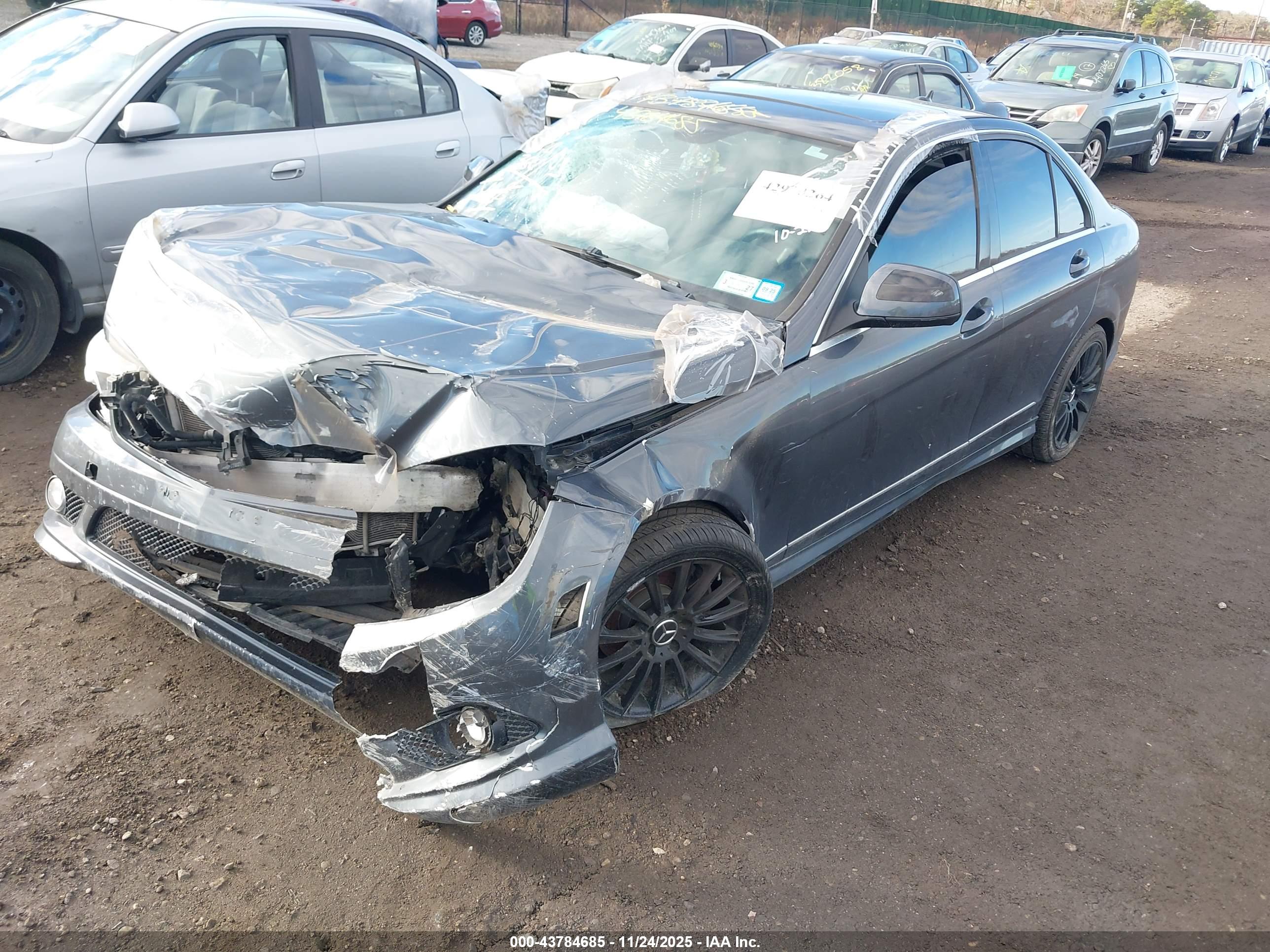 MERCEDES-BENZ C image 2