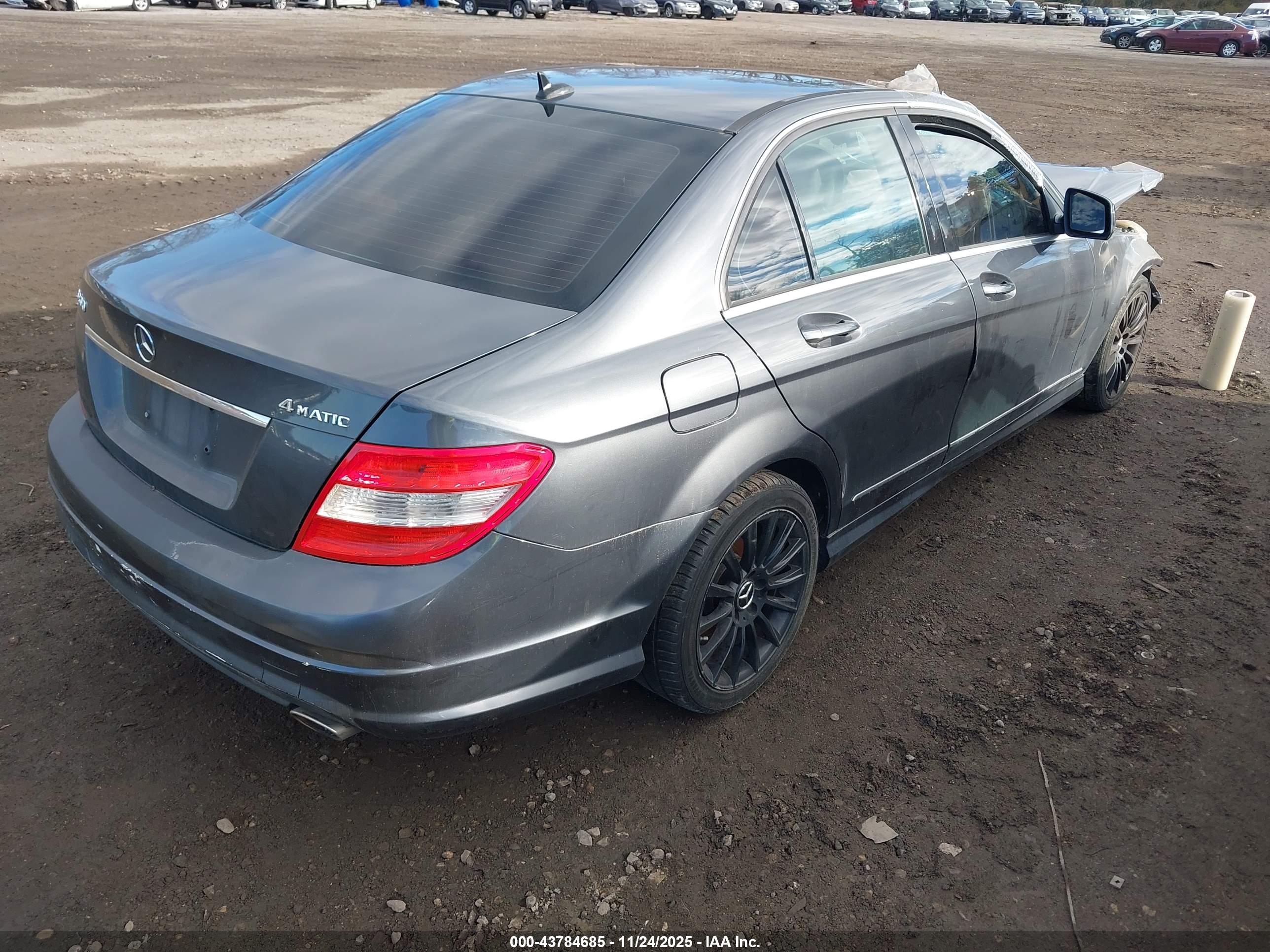 MERCEDES-BENZ C image 4