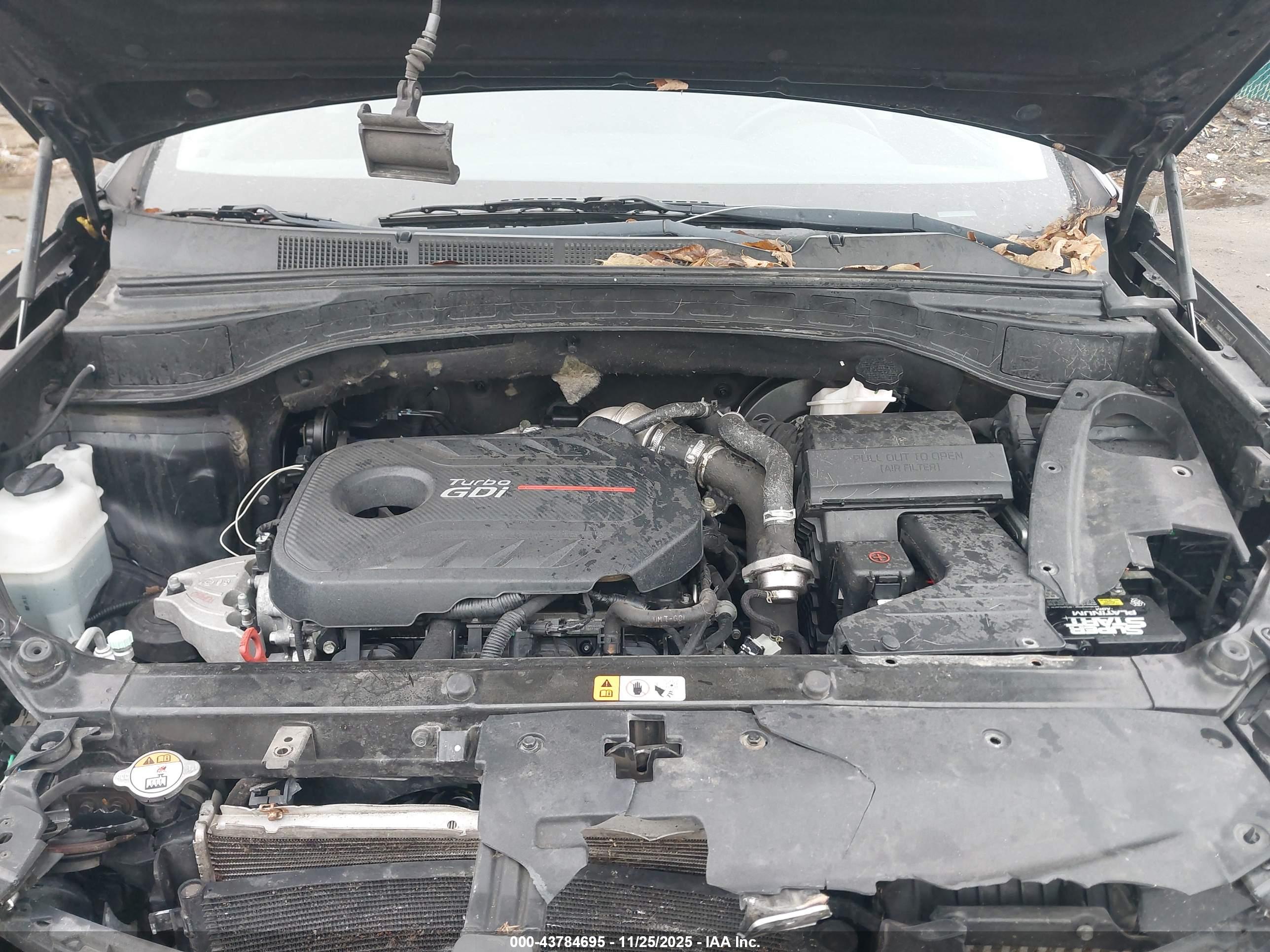 HYUNDAI SANTA image 10