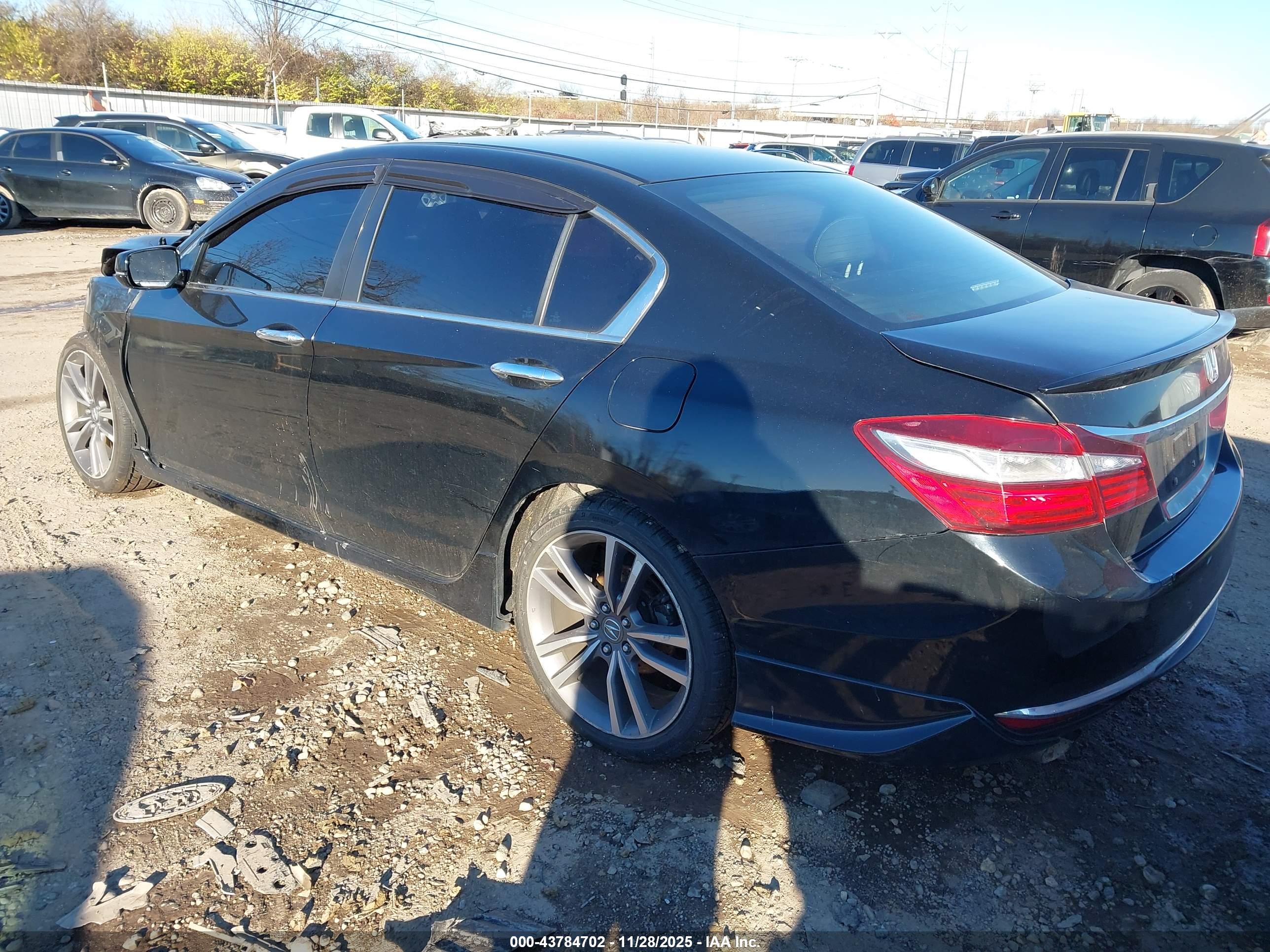 HONDA ACCORD image 3