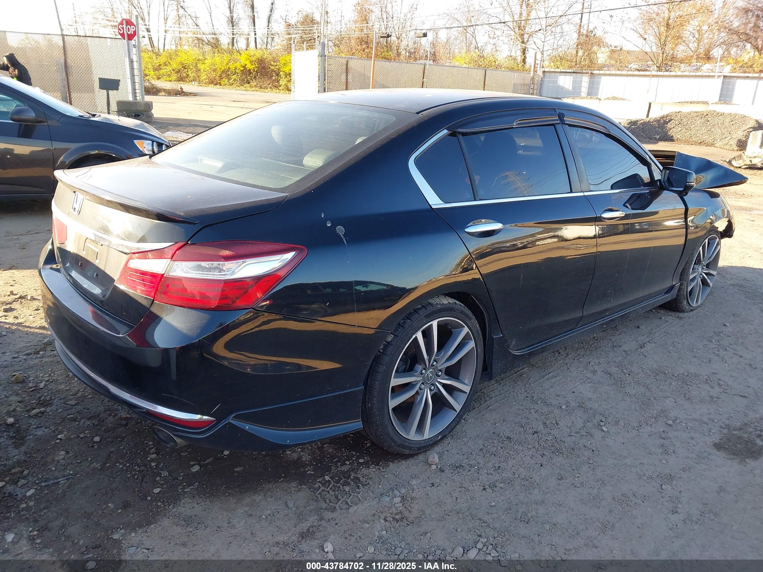 HONDA ACCORD image 4
