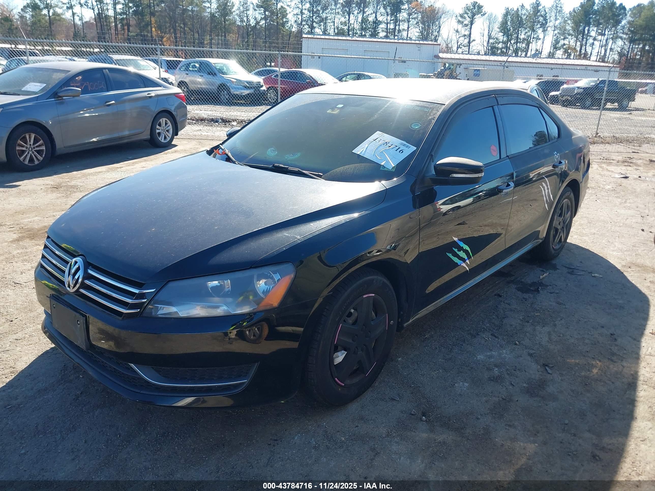 VOLKSWAGEN PASSAT image 2