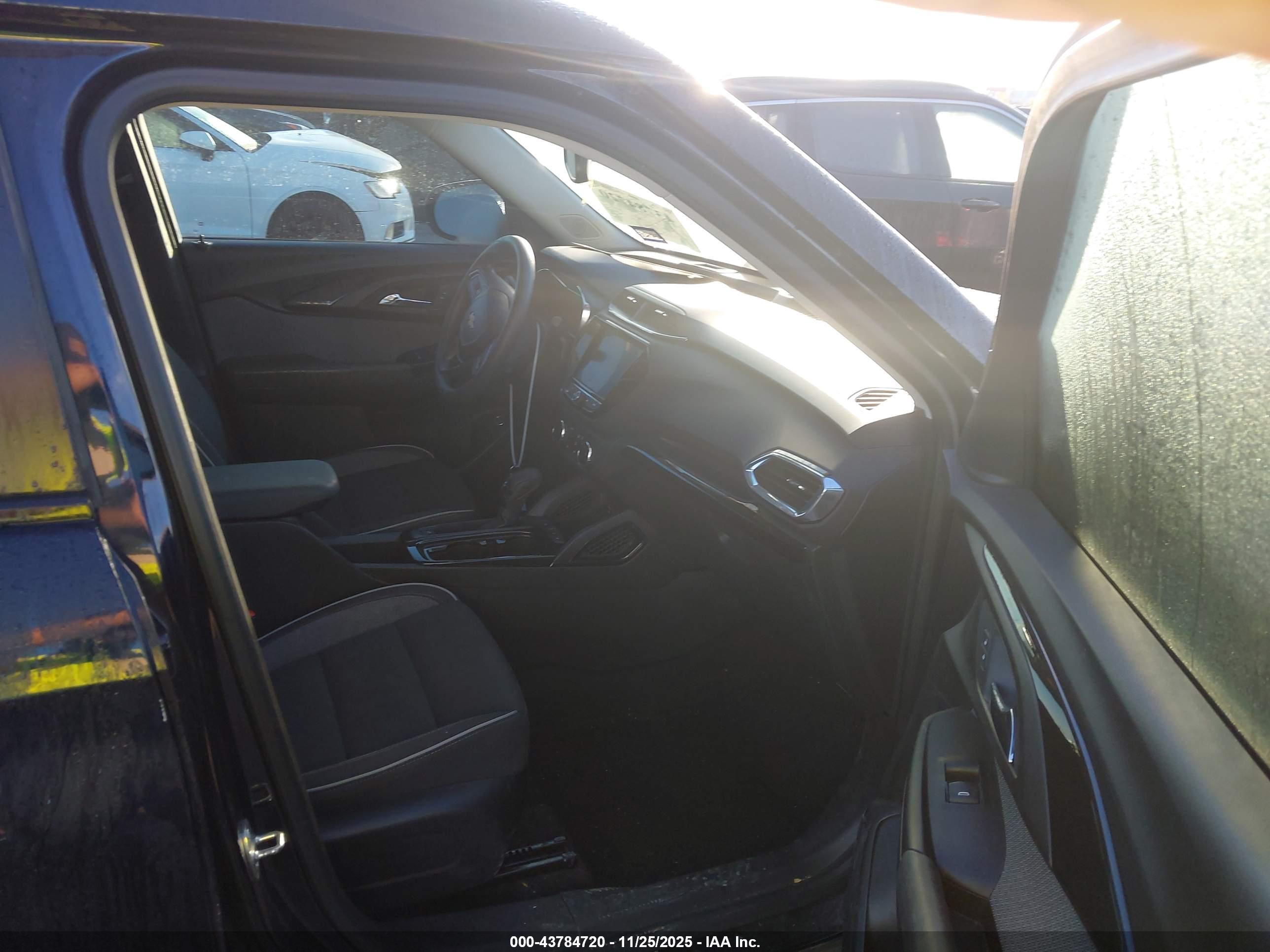 CHEVROLET TRAILBLAZER image 5