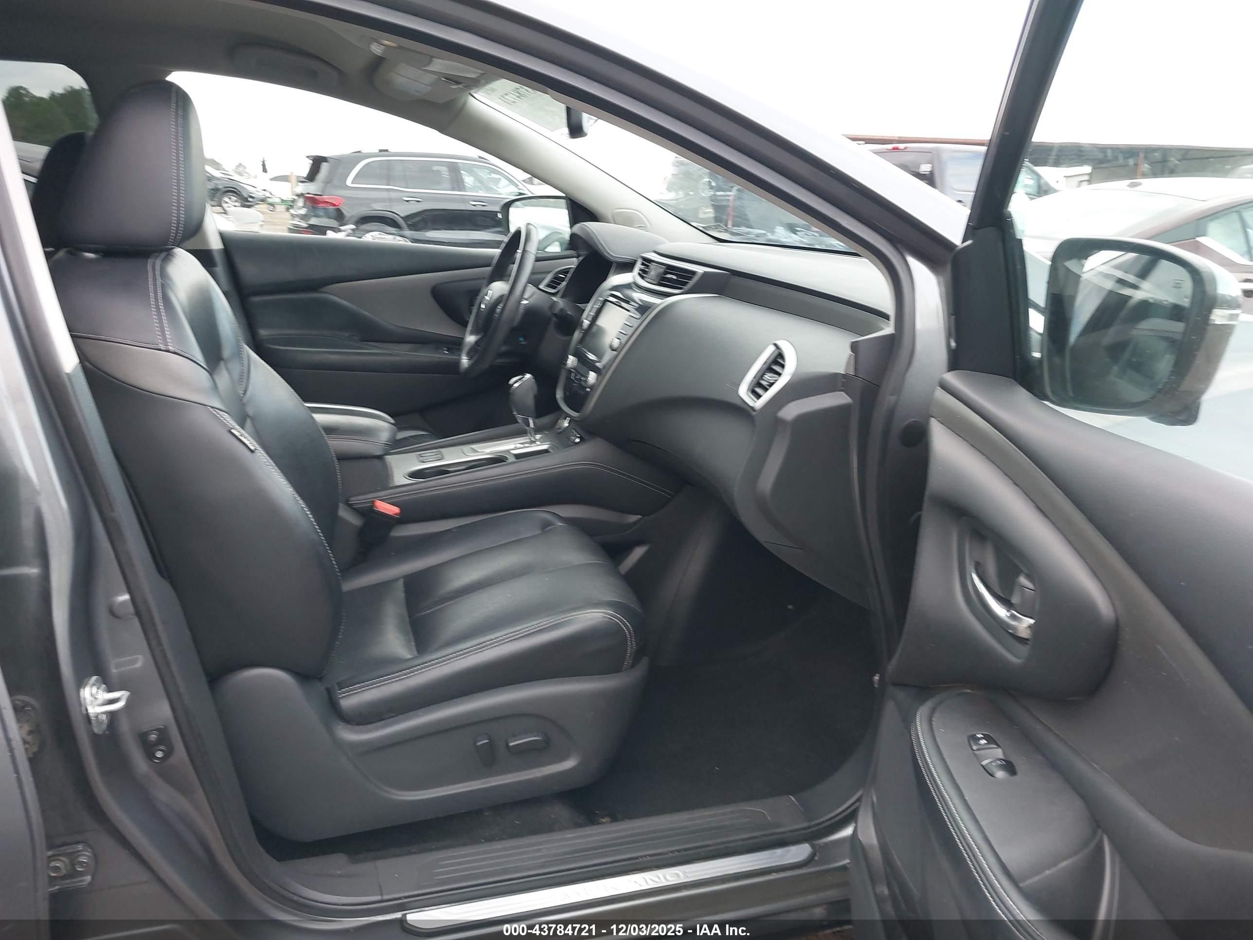 NISSAN MURANO image 5