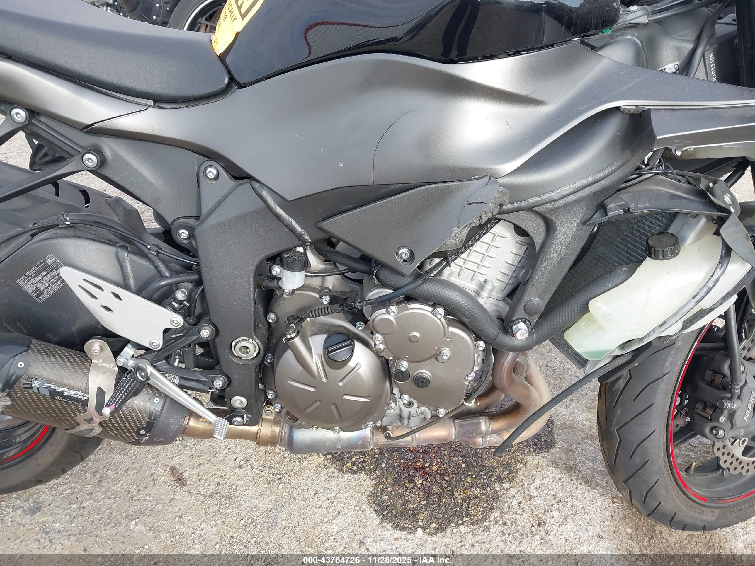 KAWASAKI ZX636 image 8