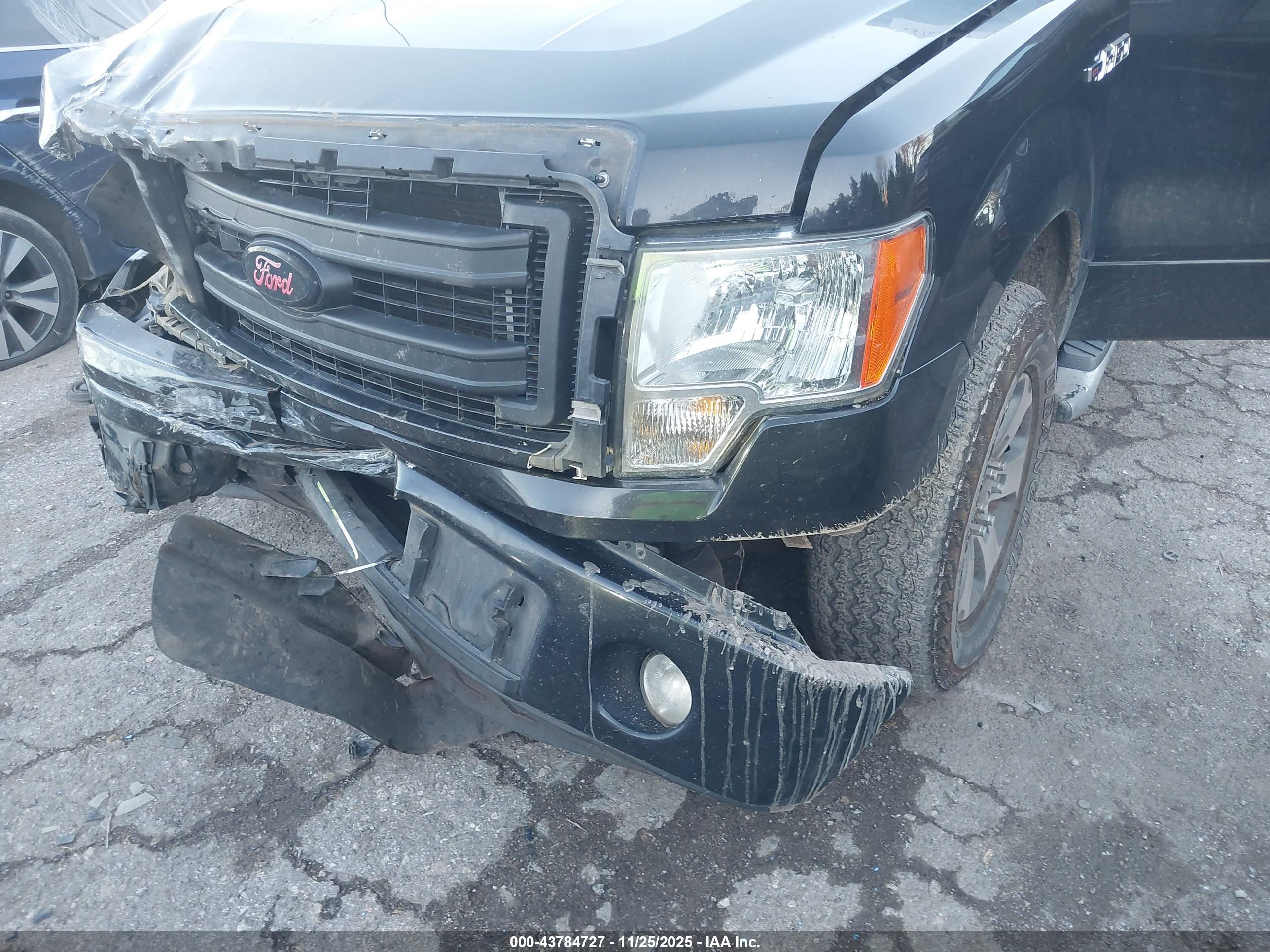 FORD F-150 image 6