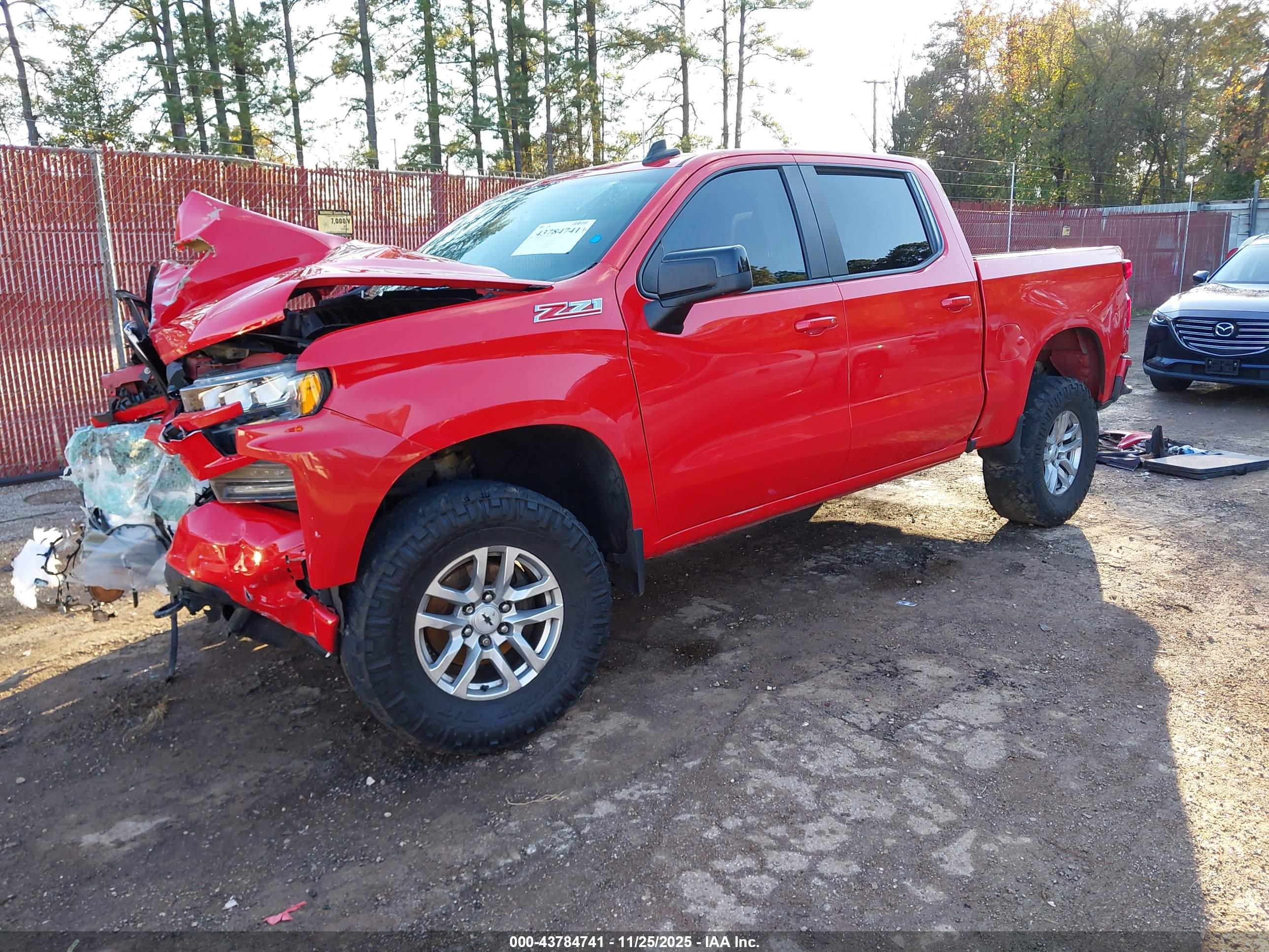 CHEVROLET SILVERADO image 2