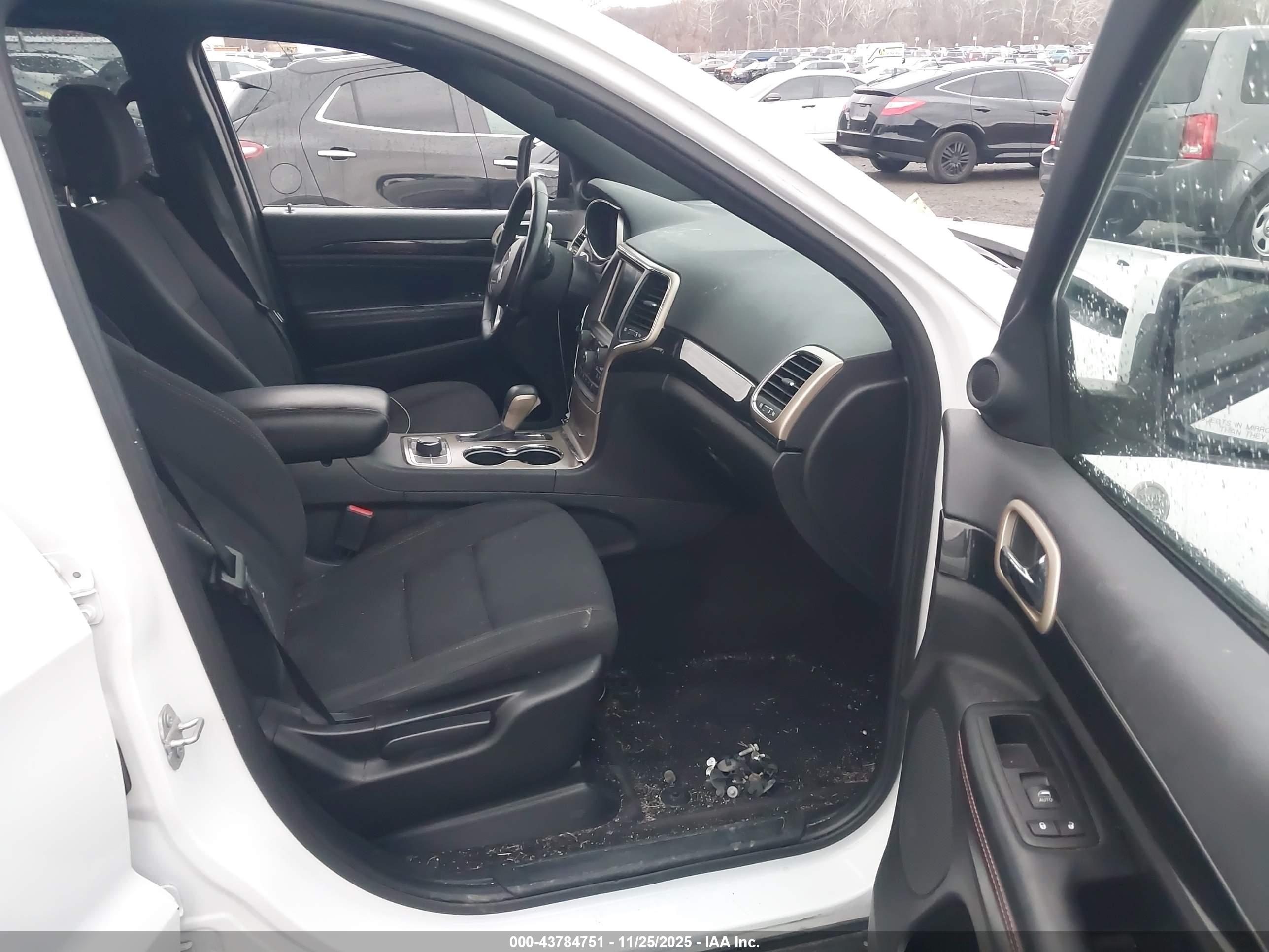 JEEP GRAND image 5