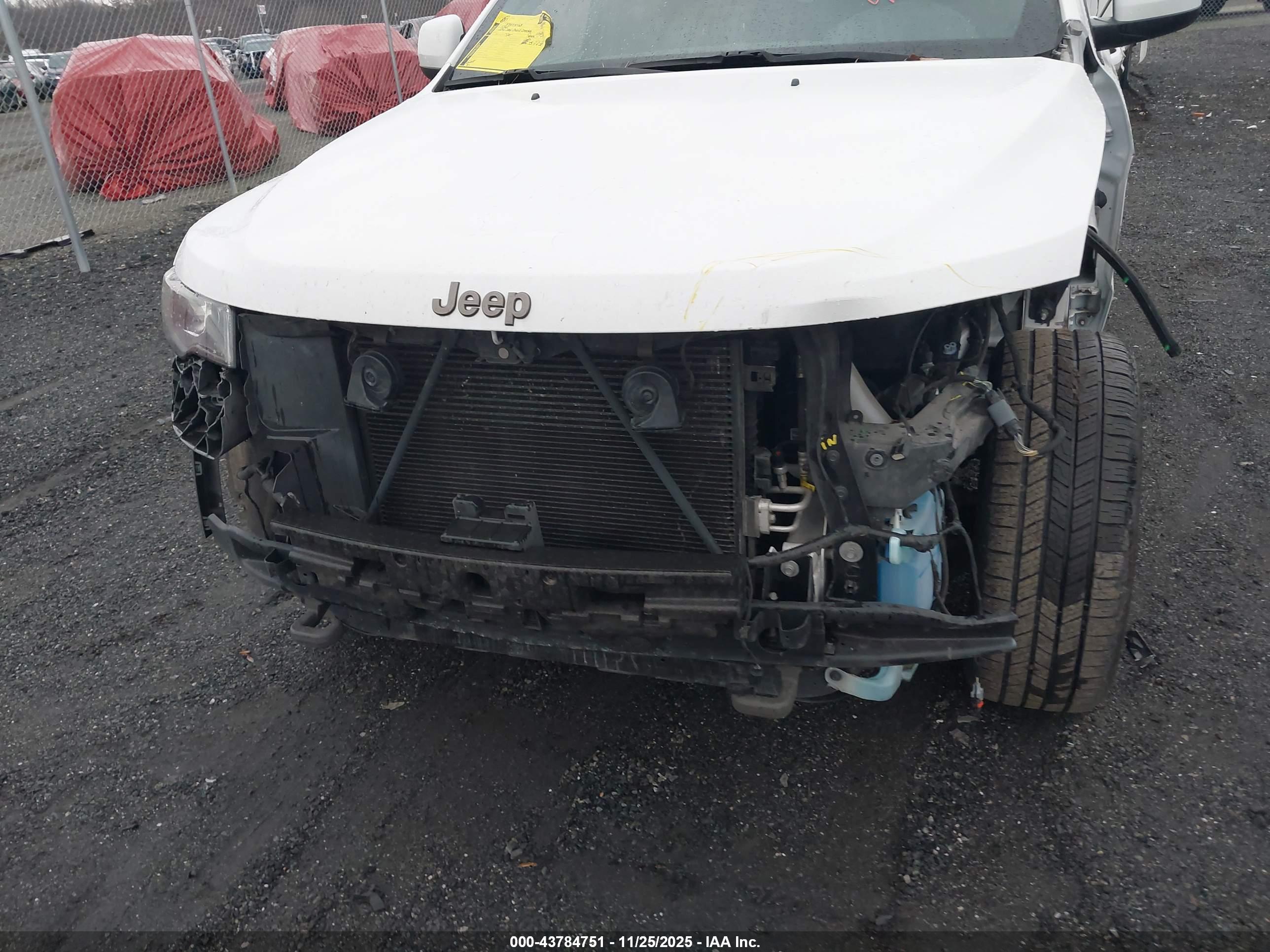 JEEP GRAND image 6