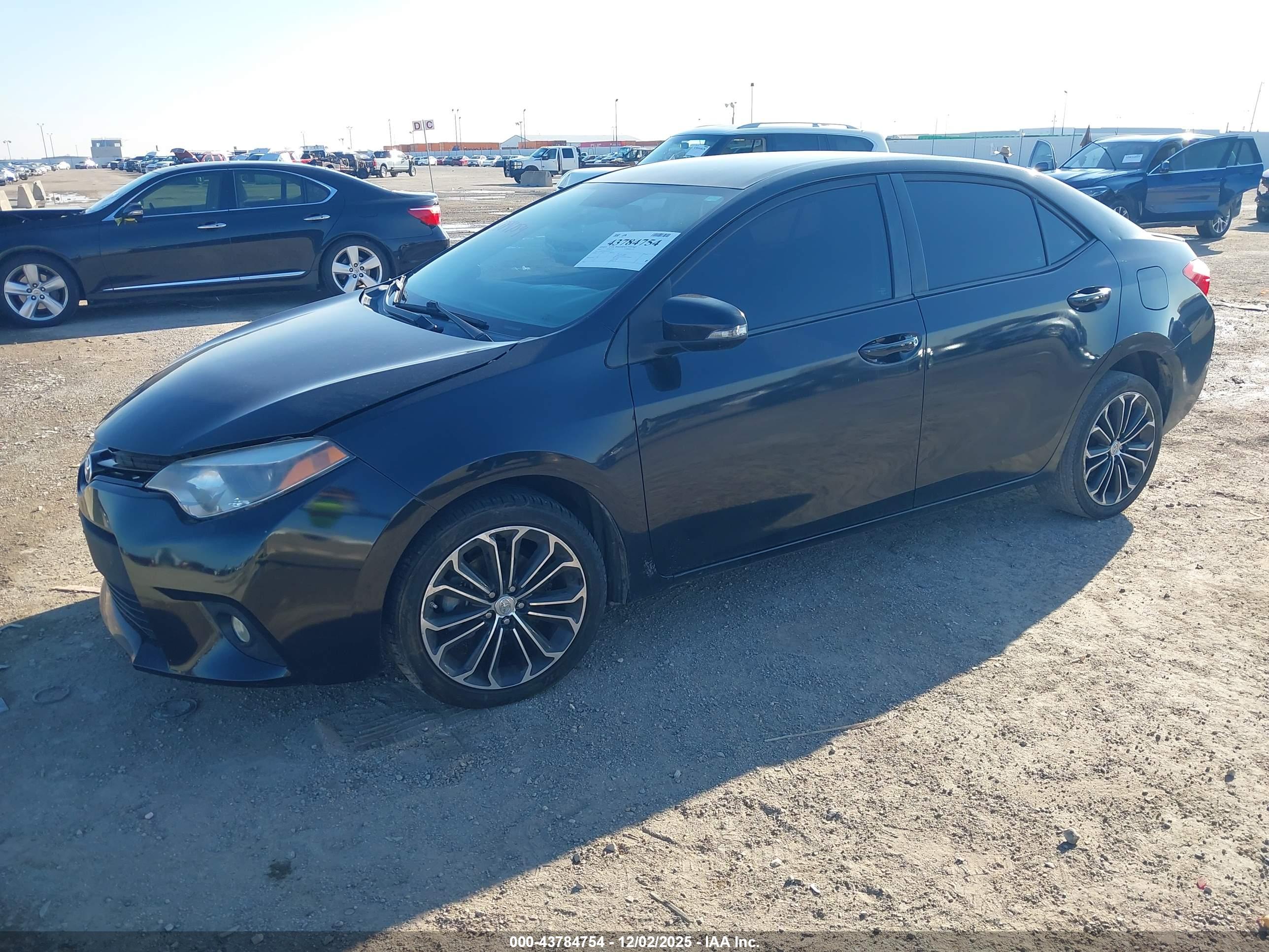 TOYOTA COROLLA image 2