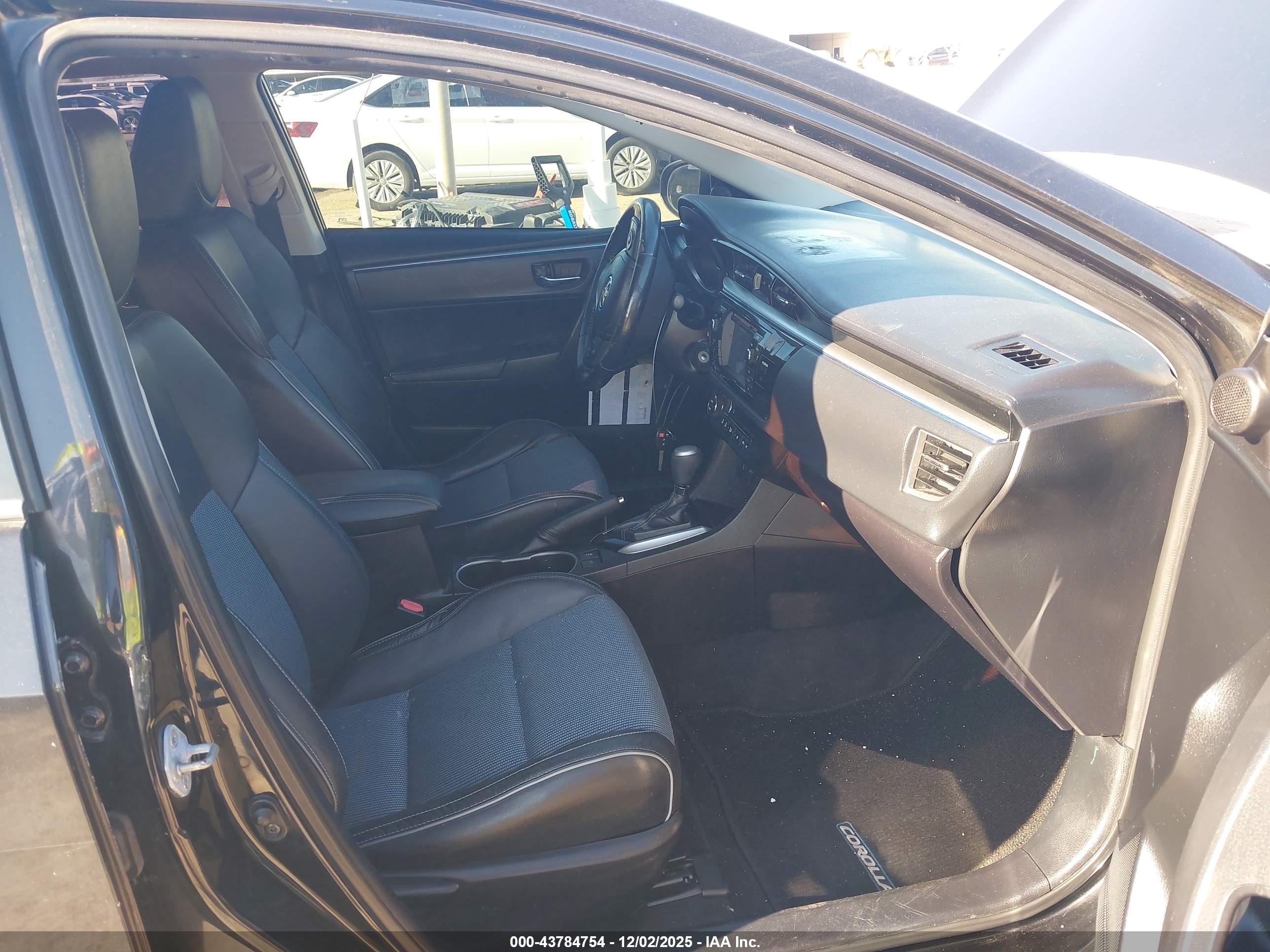 TOYOTA COROLLA image 5