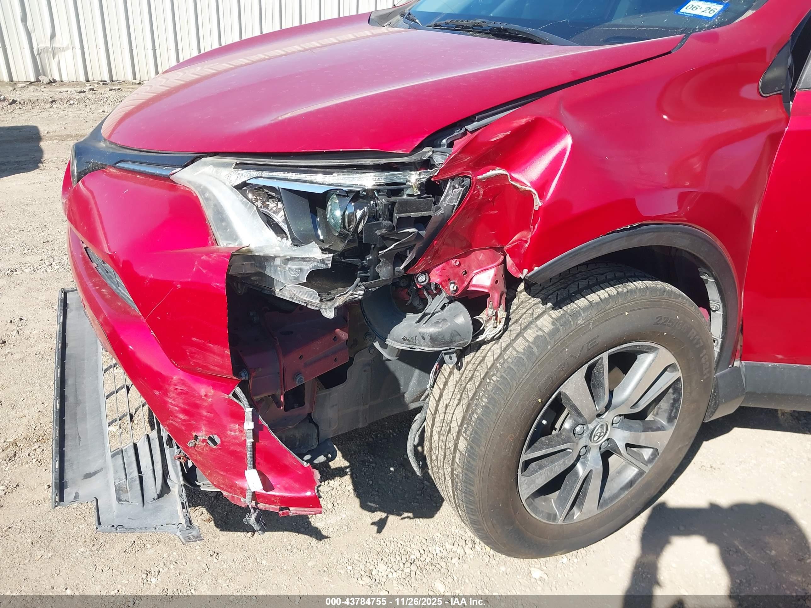 TOYOTA RAV4 image 6