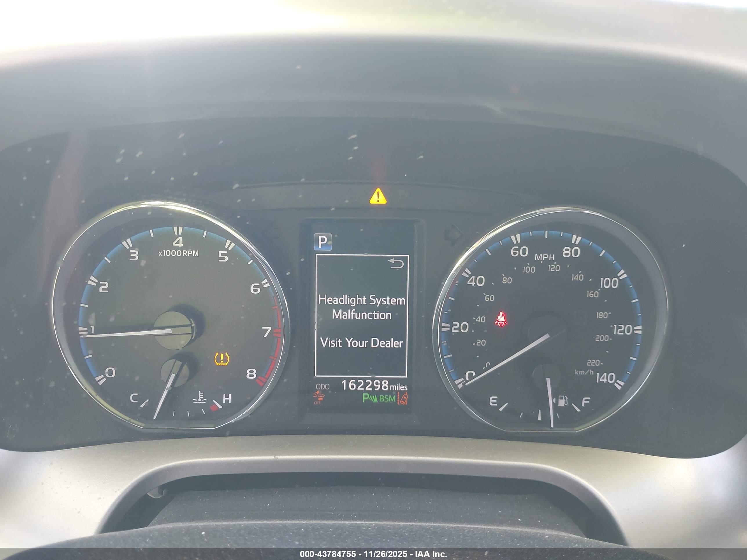TOYOTA RAV4 image 7