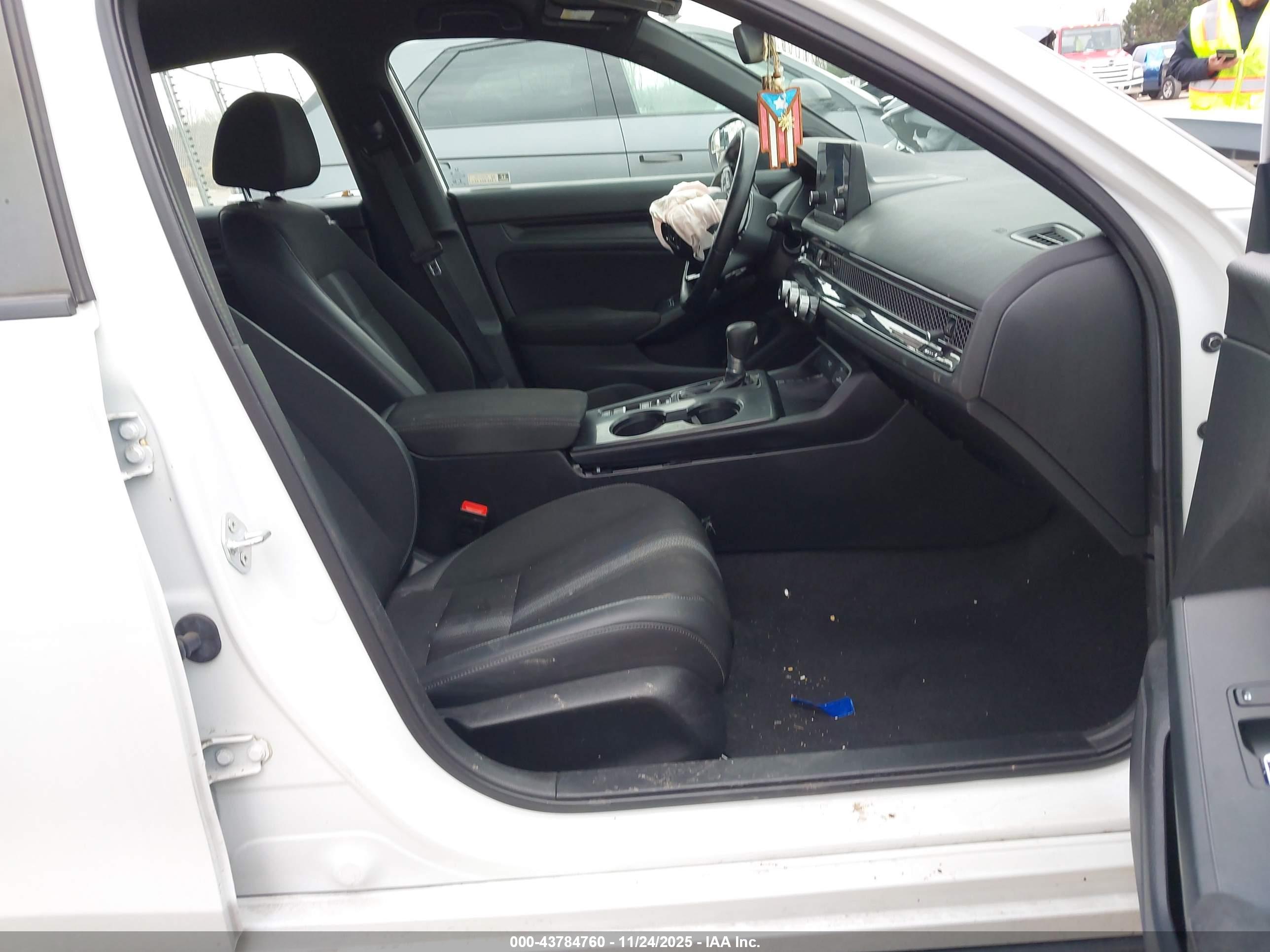 HONDA CIVIC image 5