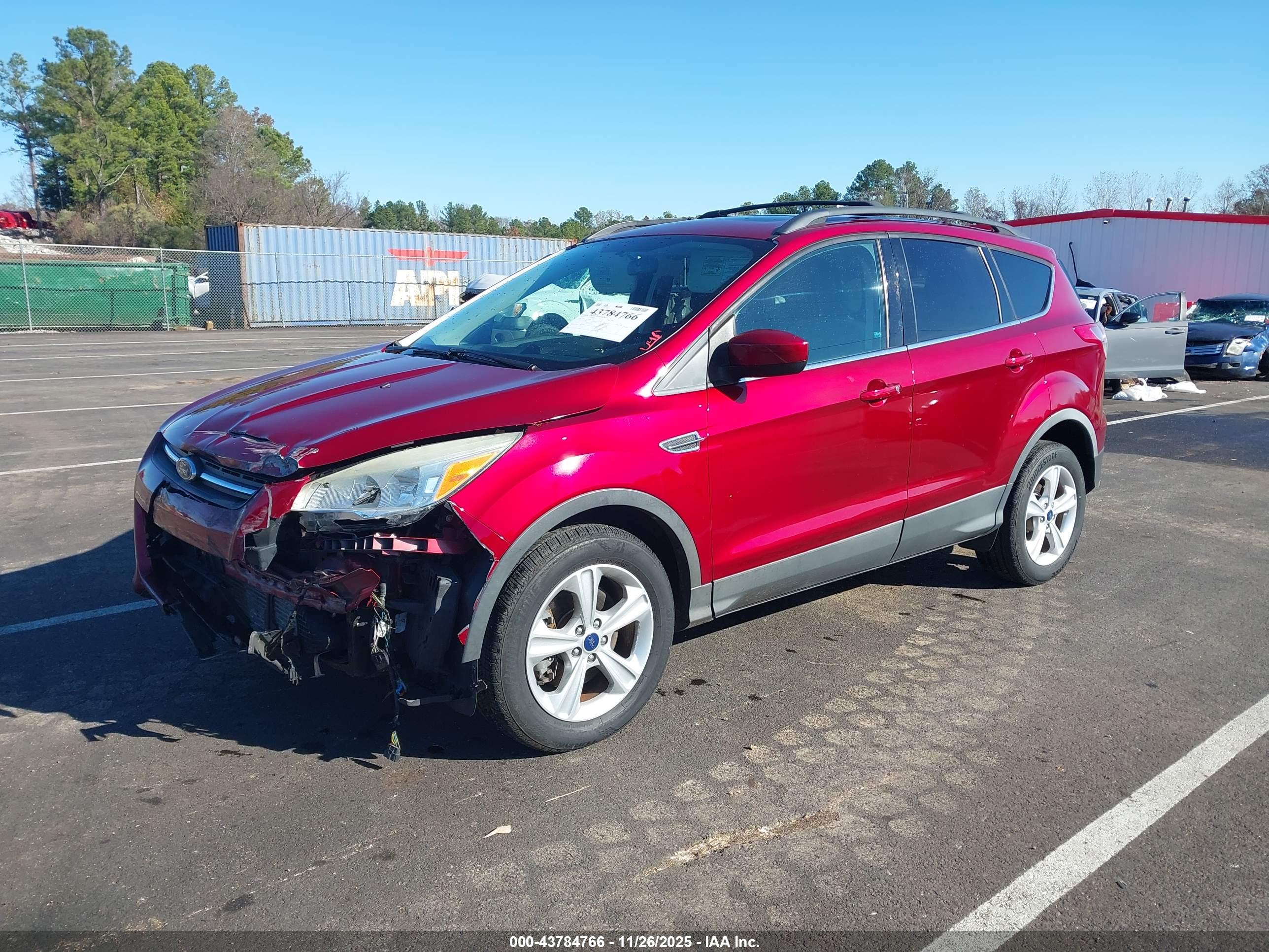 FORD ESCAPE image 2