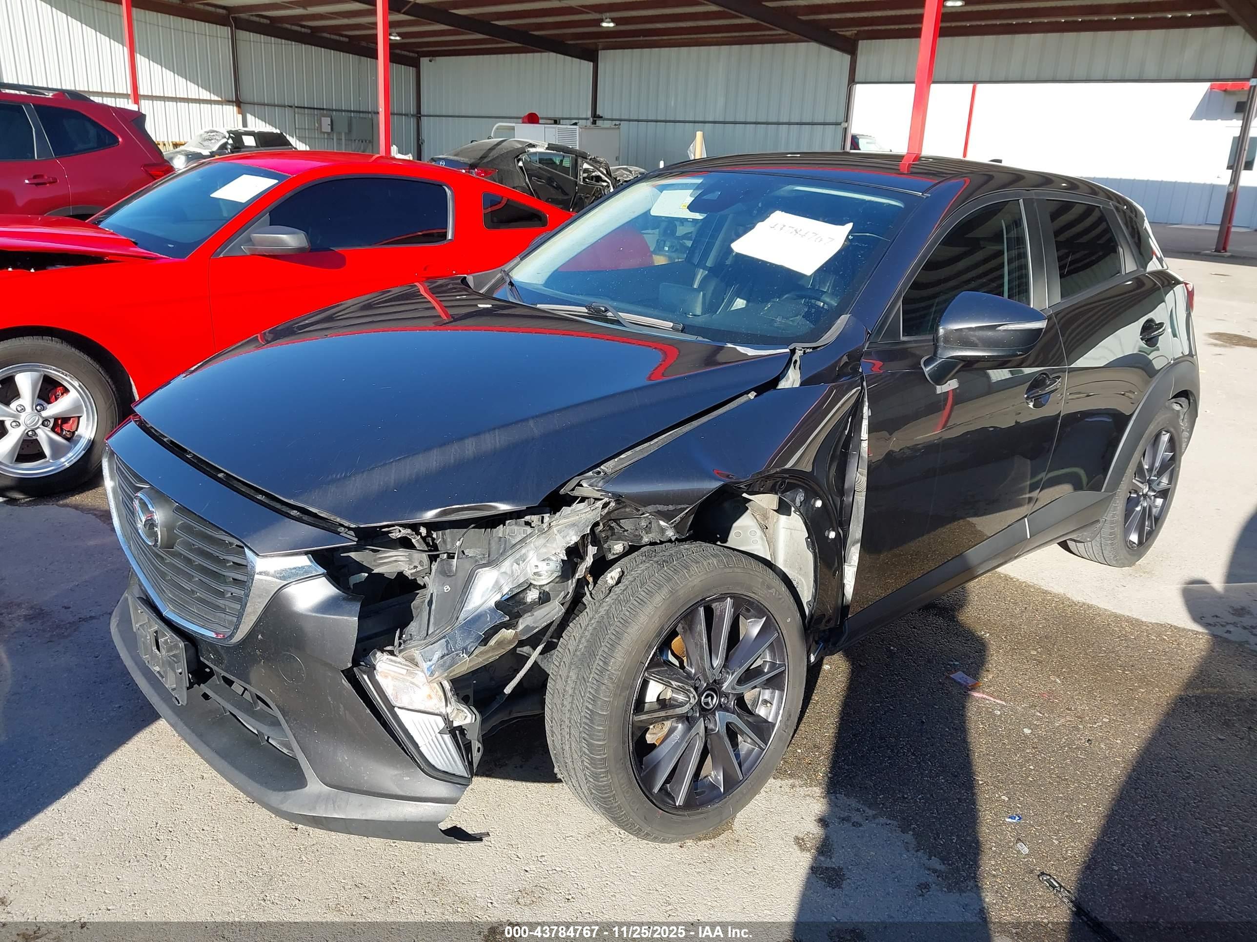MAZDA CX-3 image 2