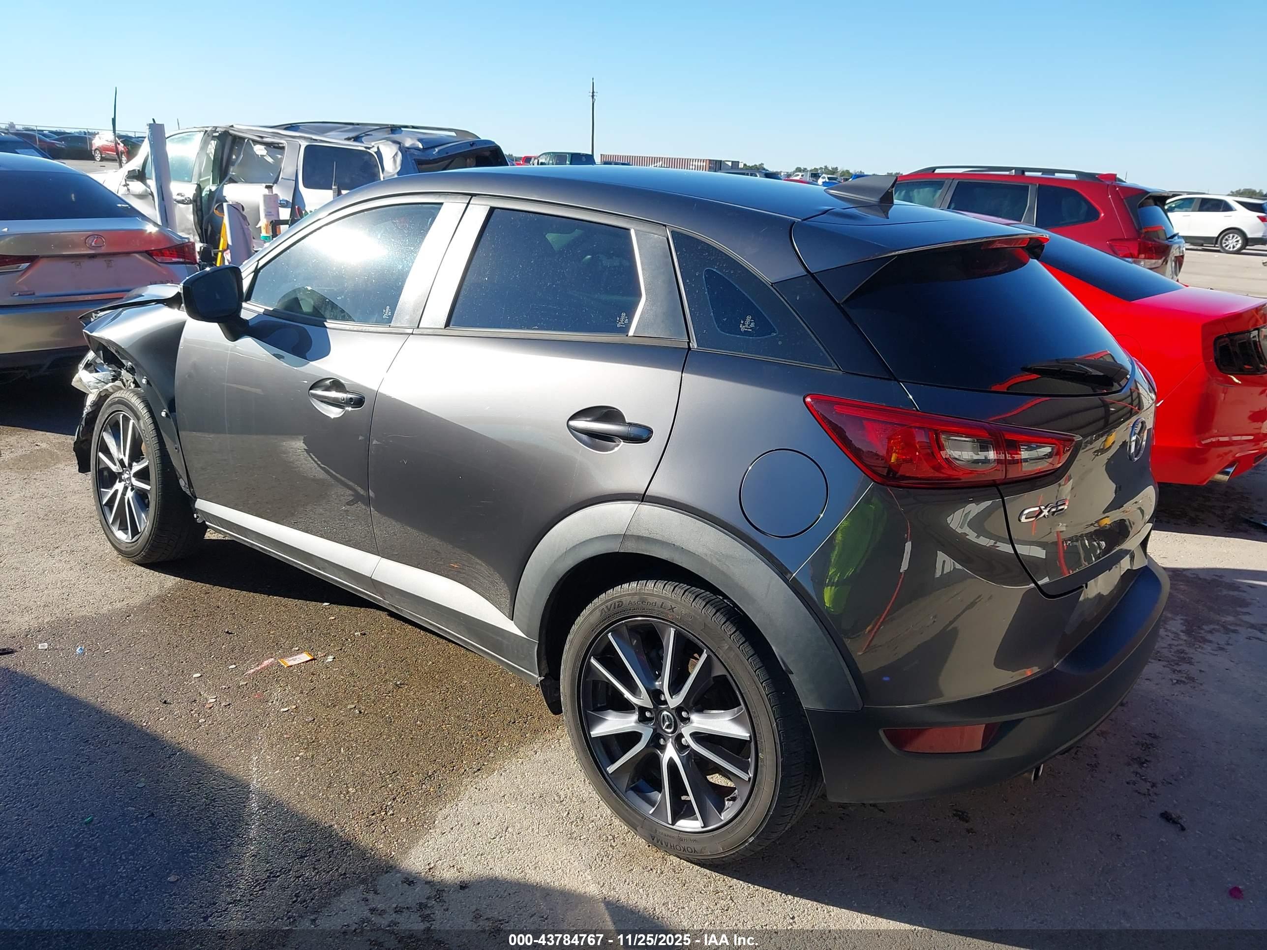 MAZDA CX-3 image 3