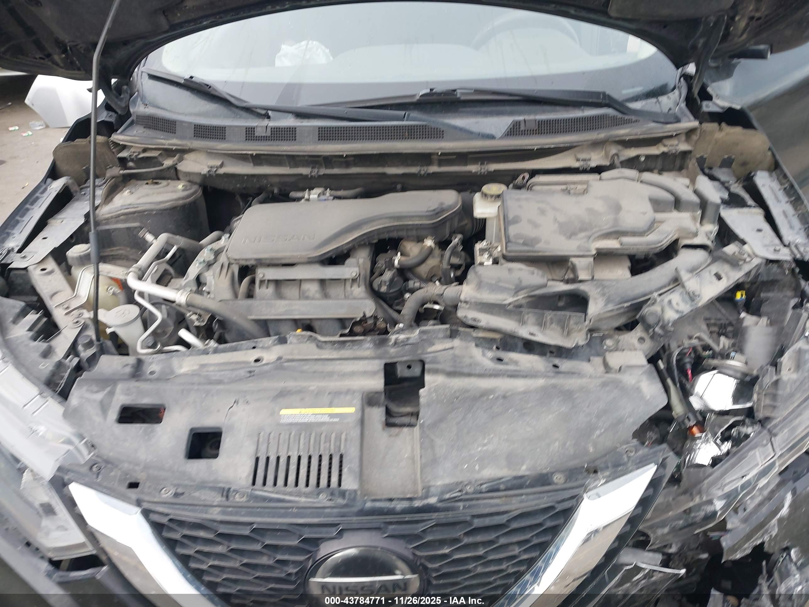 NISSAN ROGUE image 10