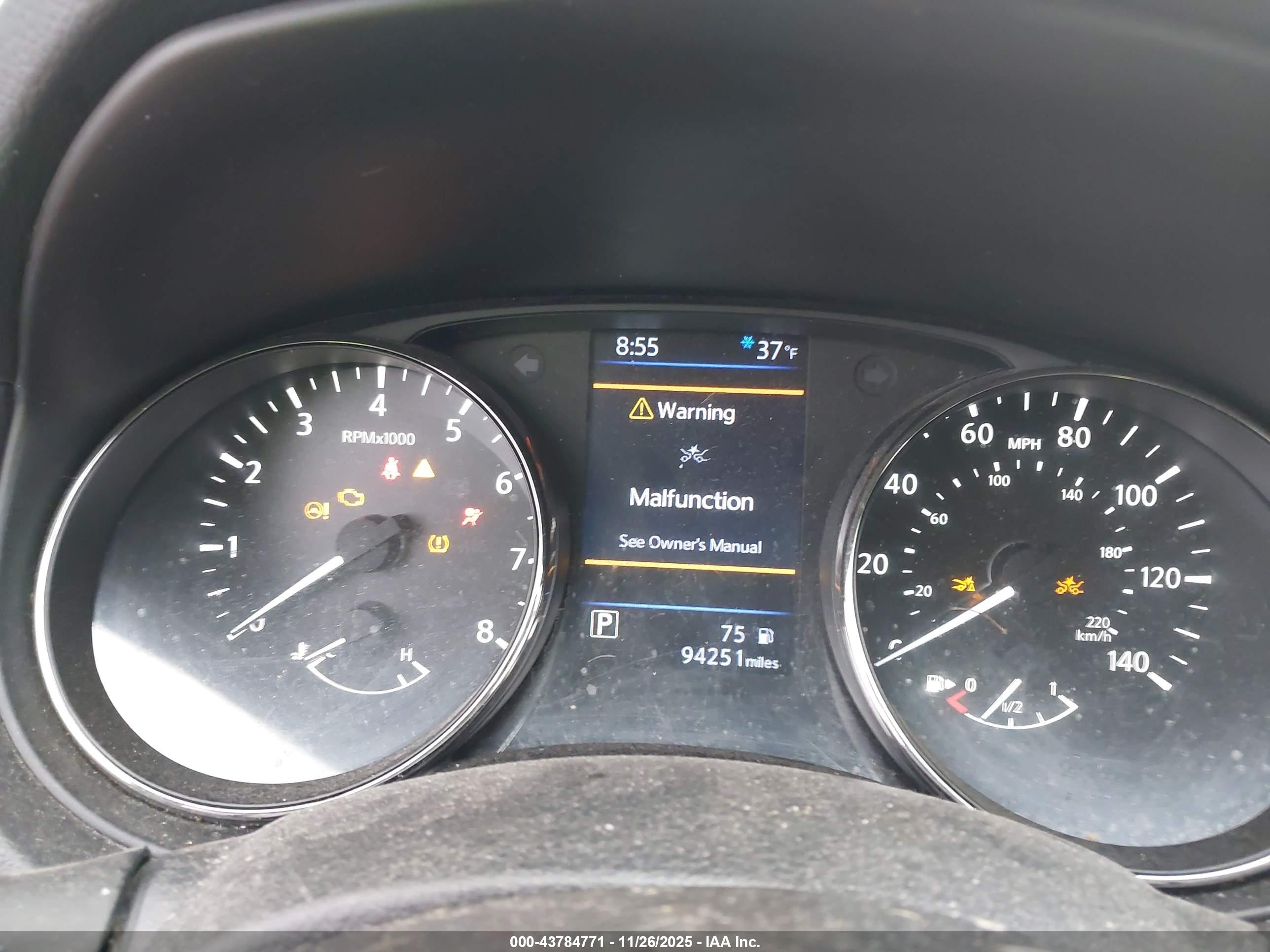 NISSAN ROGUE image 7