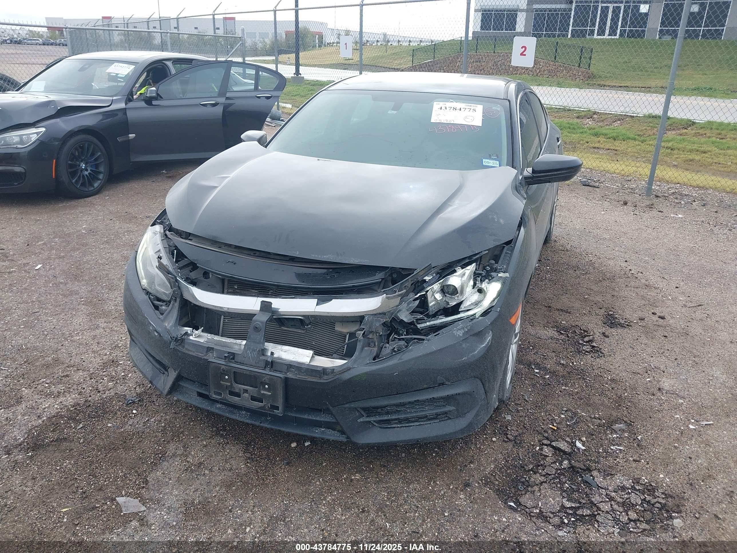 HONDA CIVIC image 2