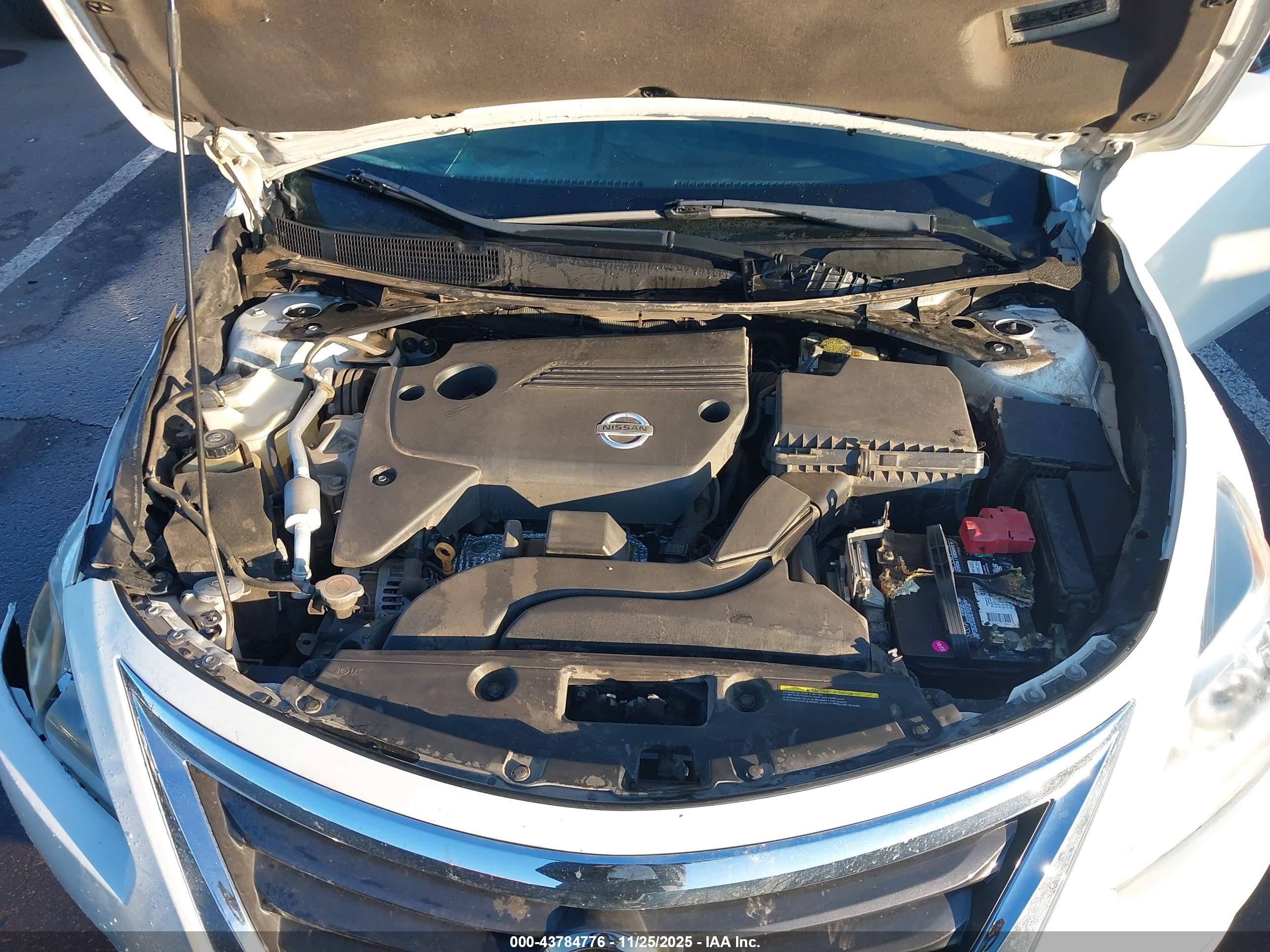 NISSAN ALTIMA image 10