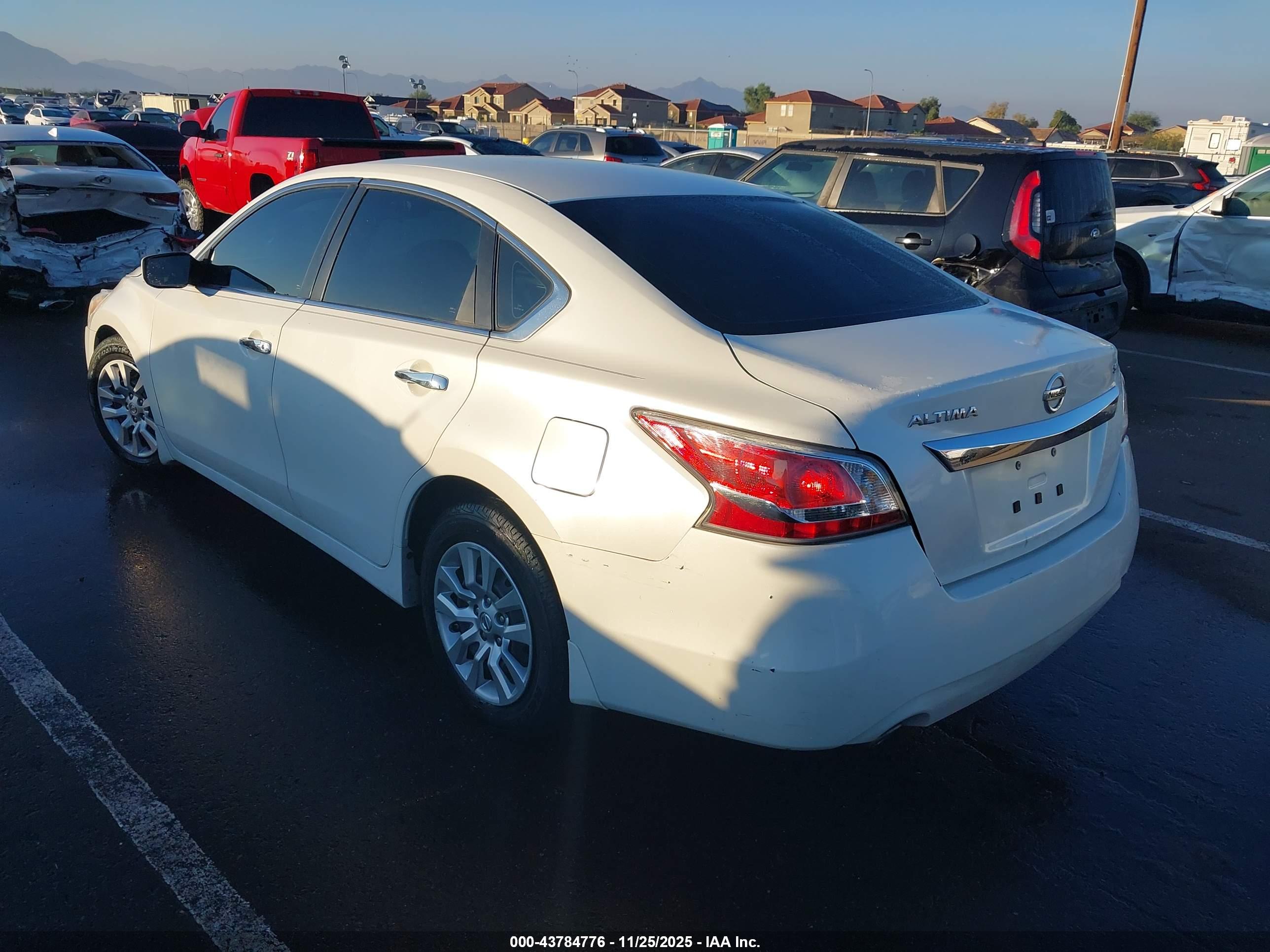 NISSAN ALTIMA image 3