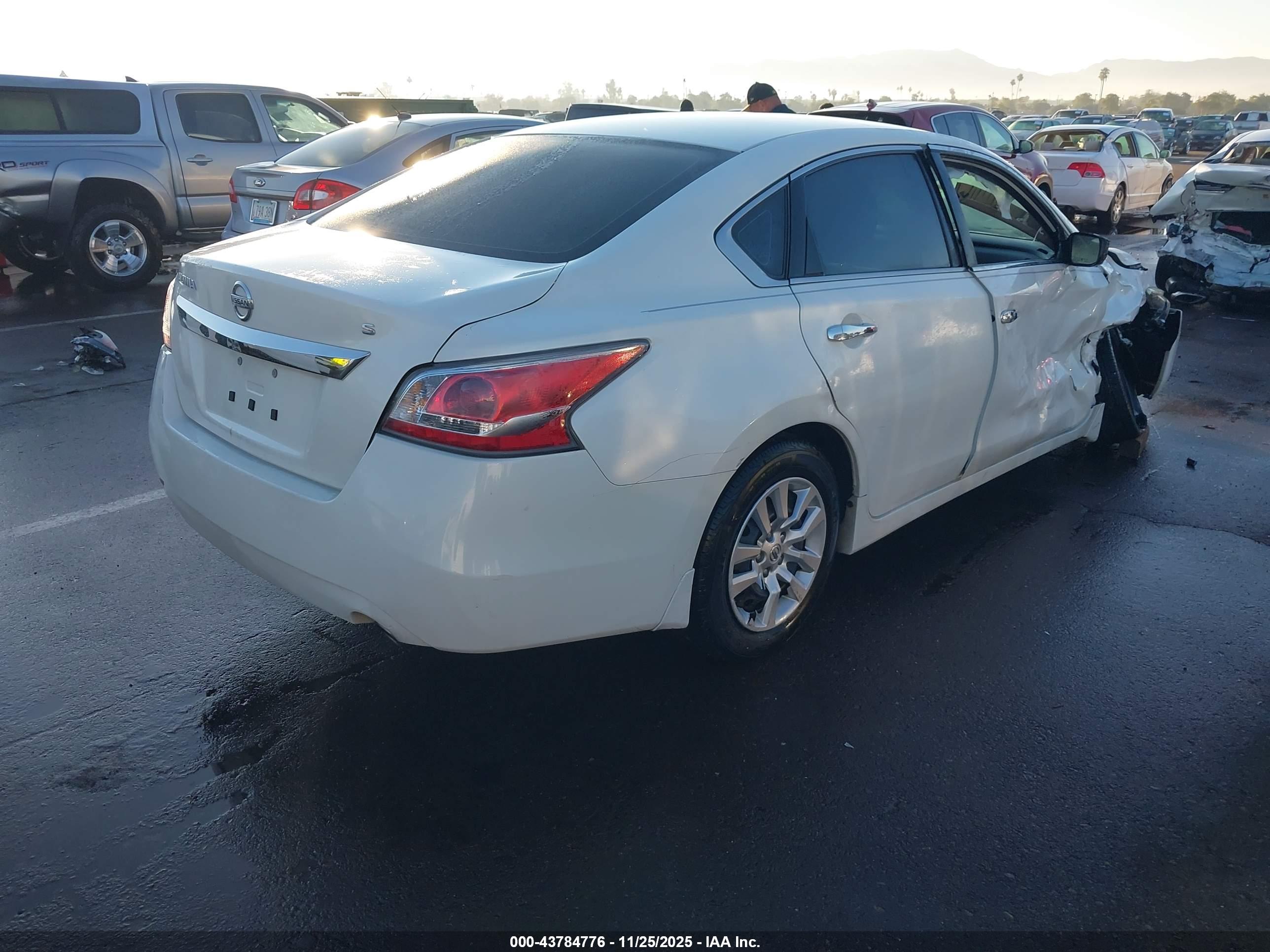 NISSAN ALTIMA image 4