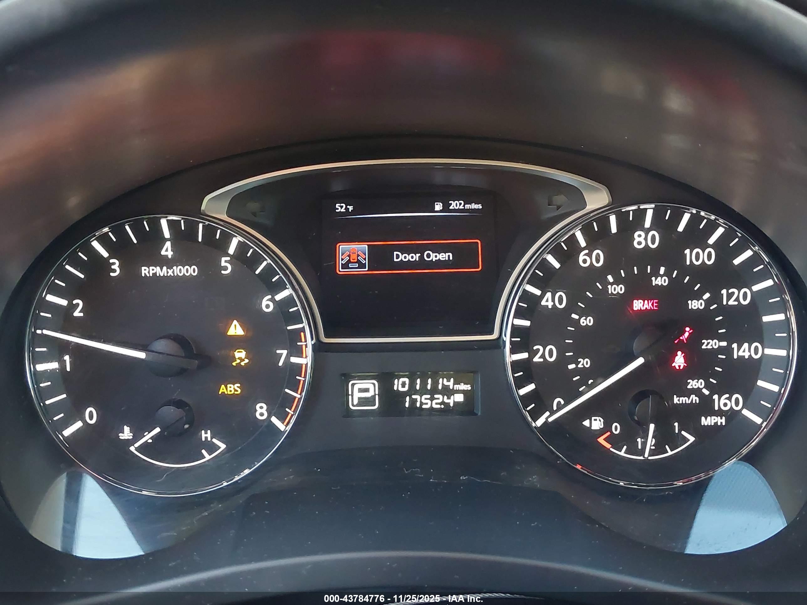 NISSAN ALTIMA image 7