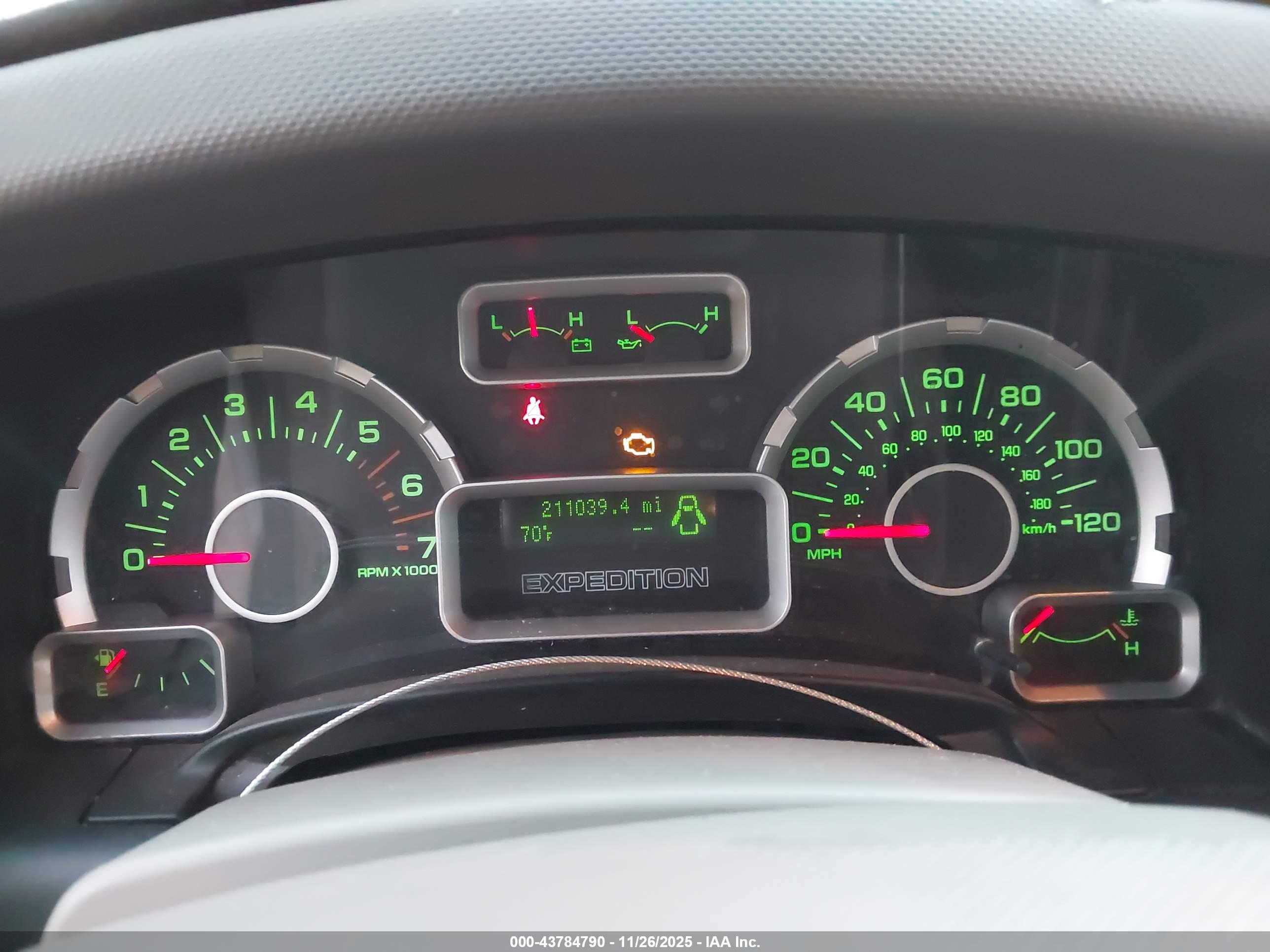 FORD EXPEDITION image 7