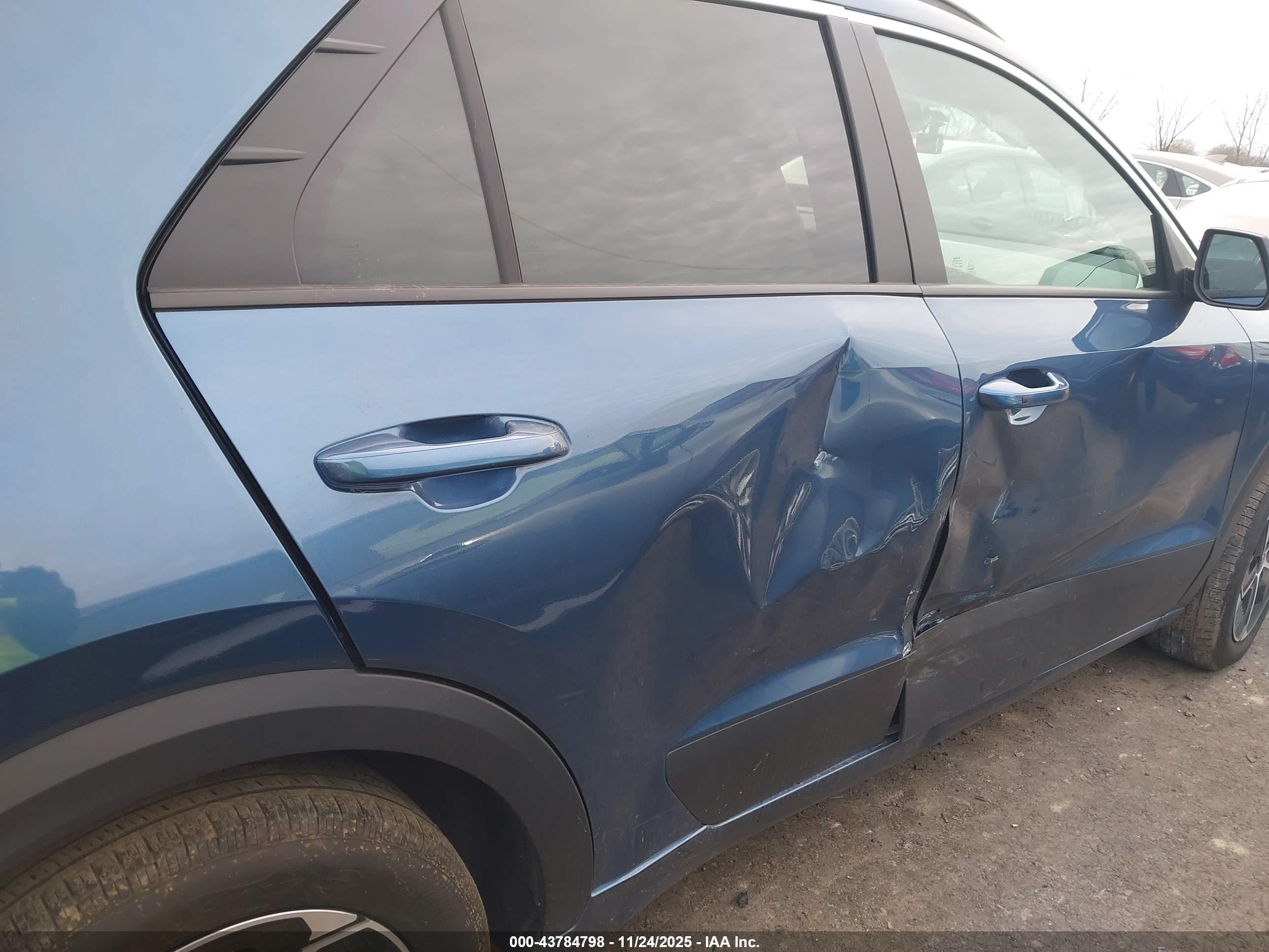 KIA NIRO image 6