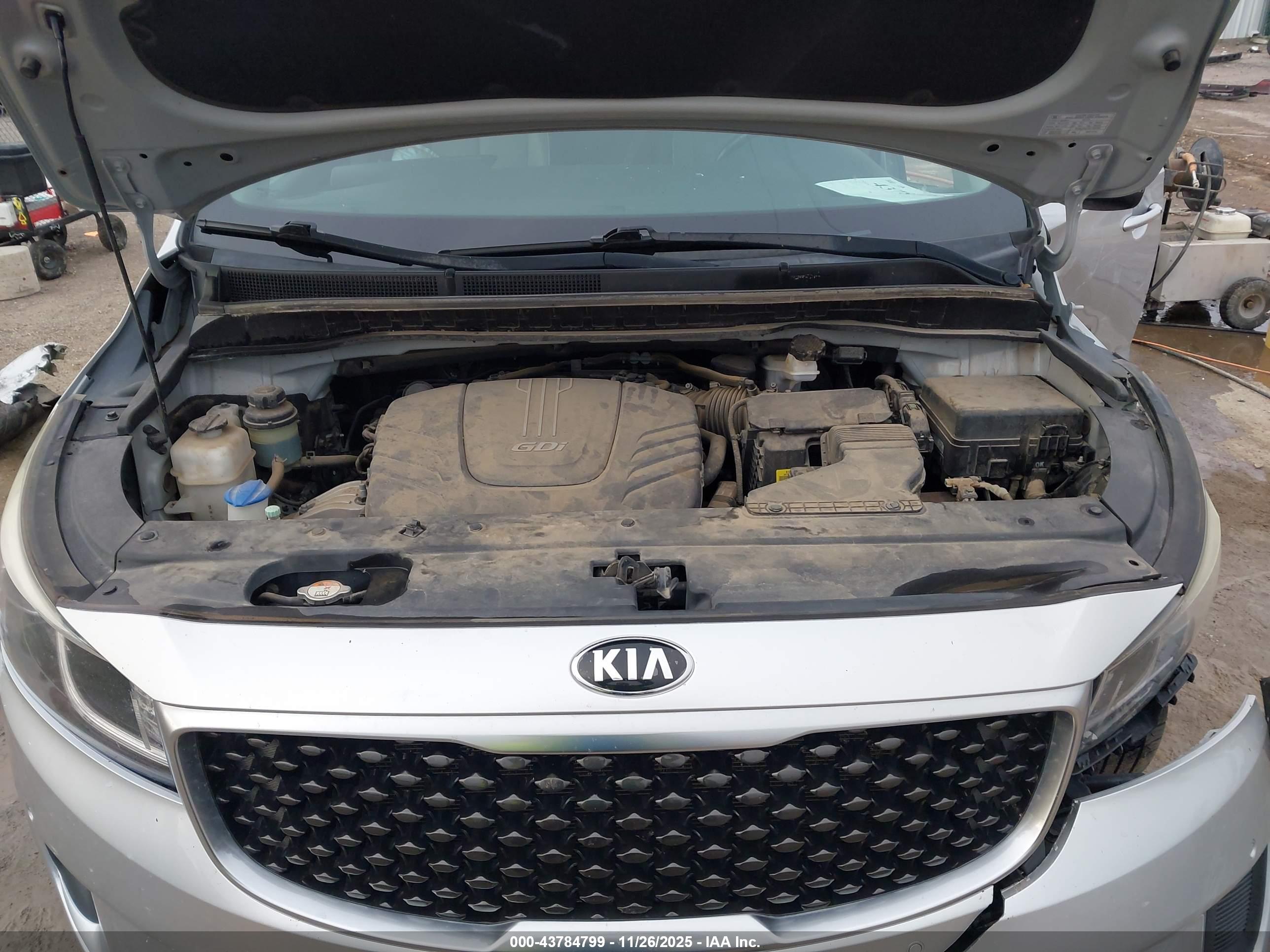 KIA SEDONA image 10