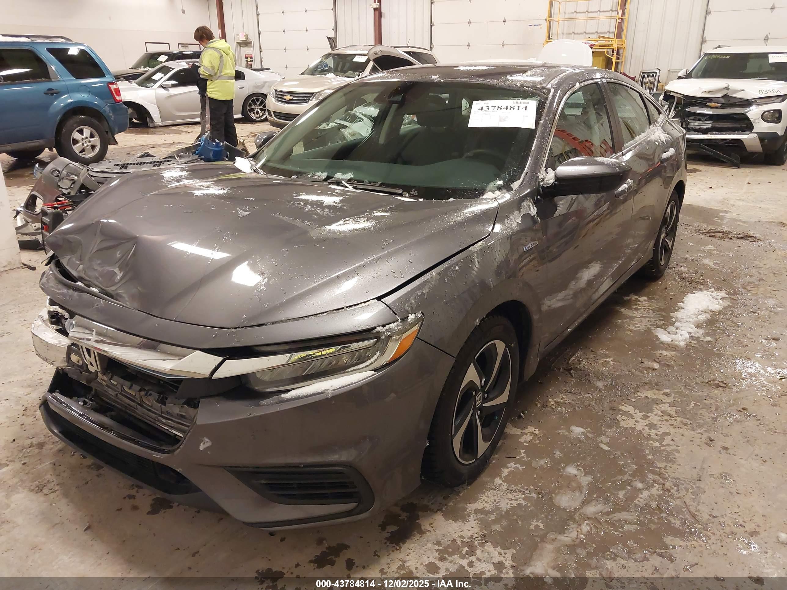 HONDA INSIGHT image 2