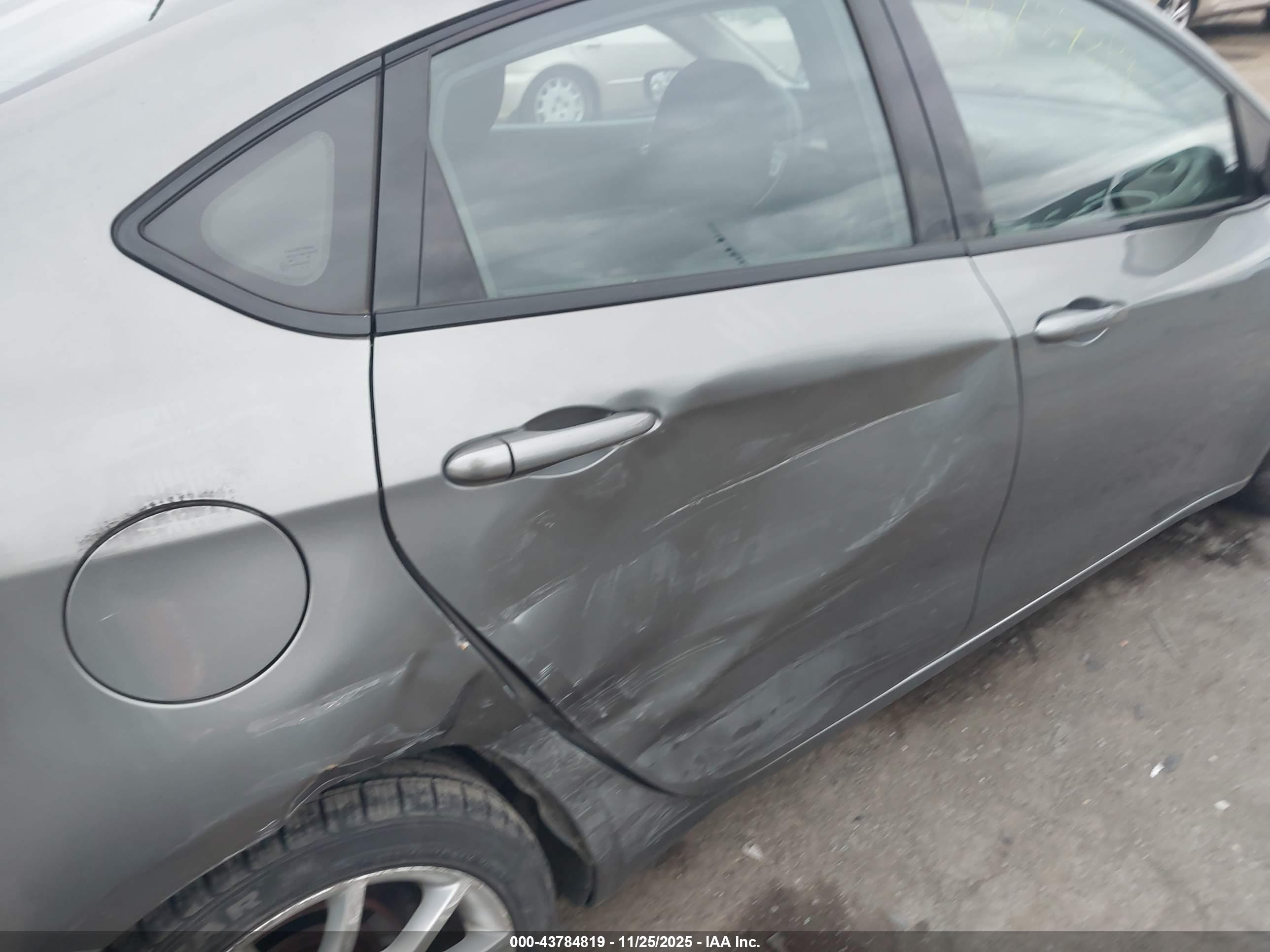 DODGE DART image 6