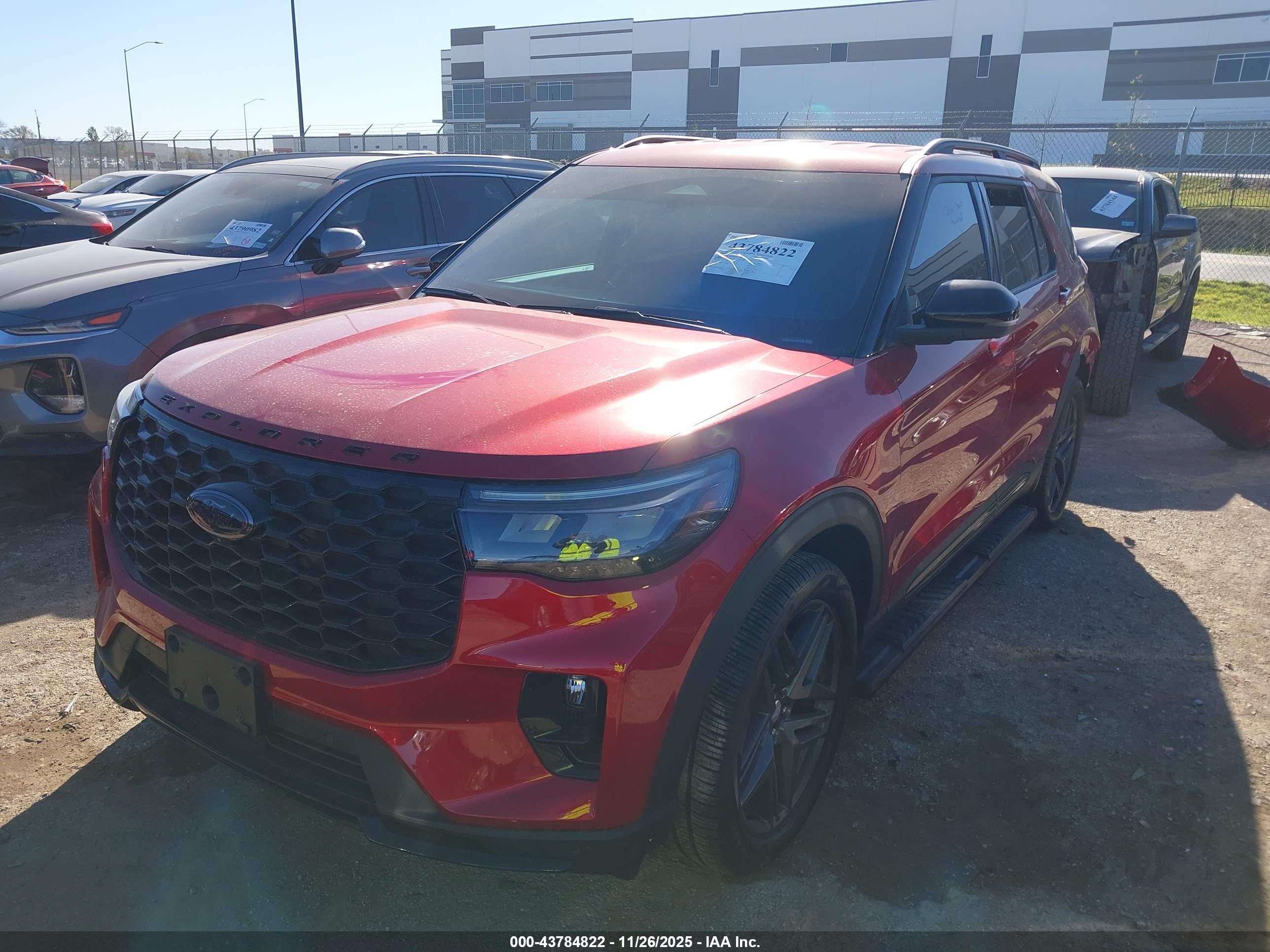 FORD EXPLORER image 2