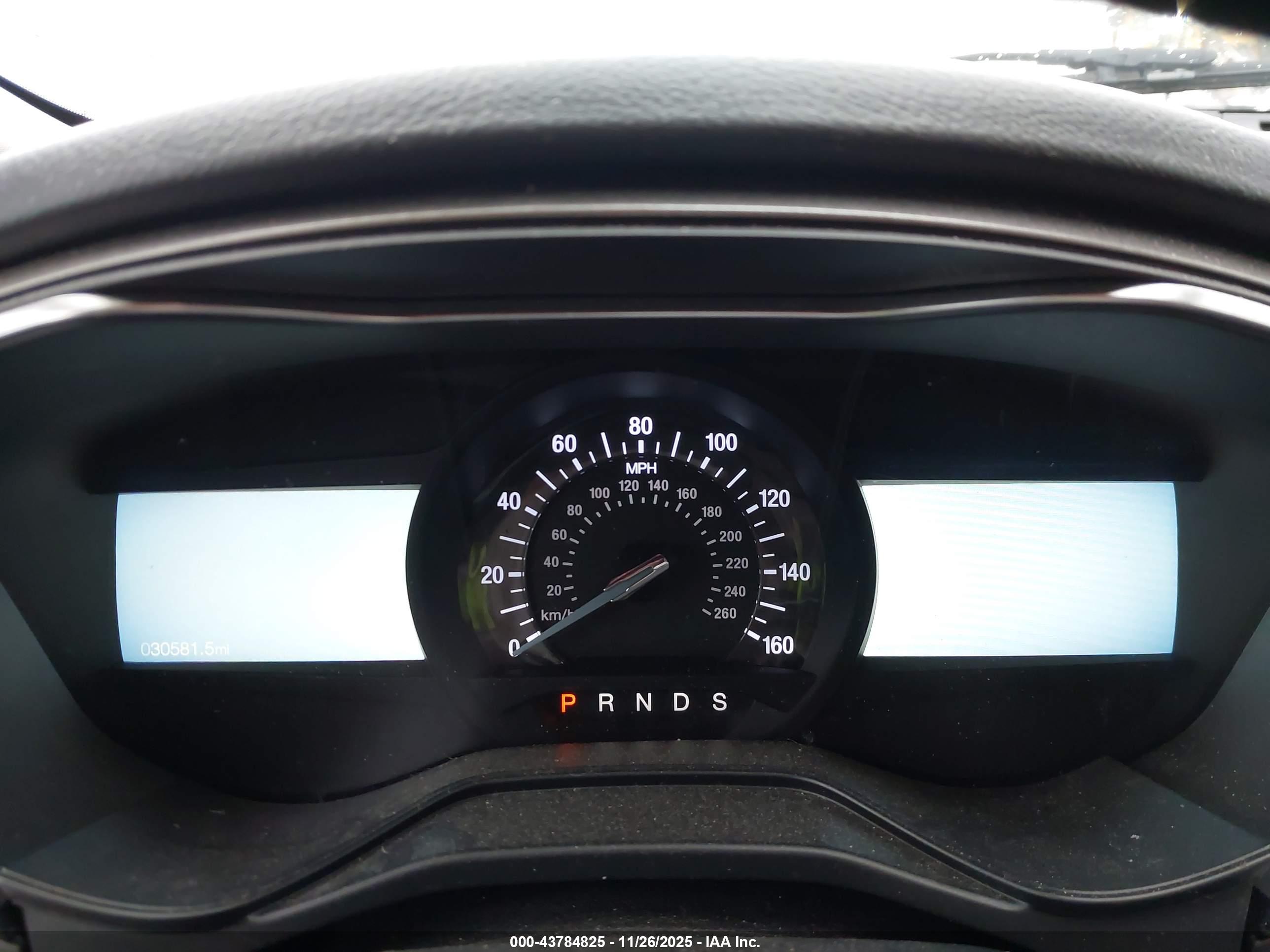 FORD FUSION image 7