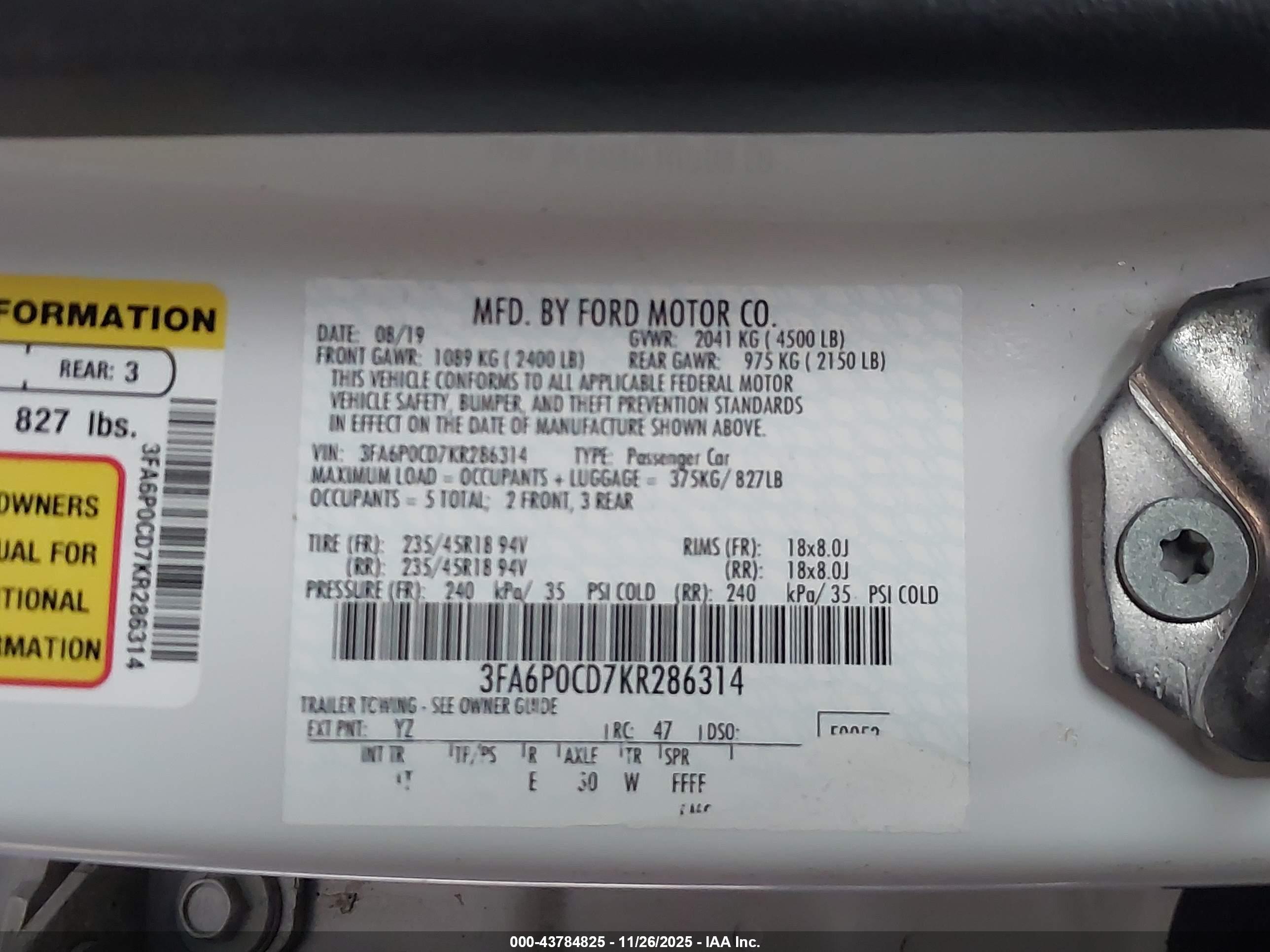 FORD FUSION image 9