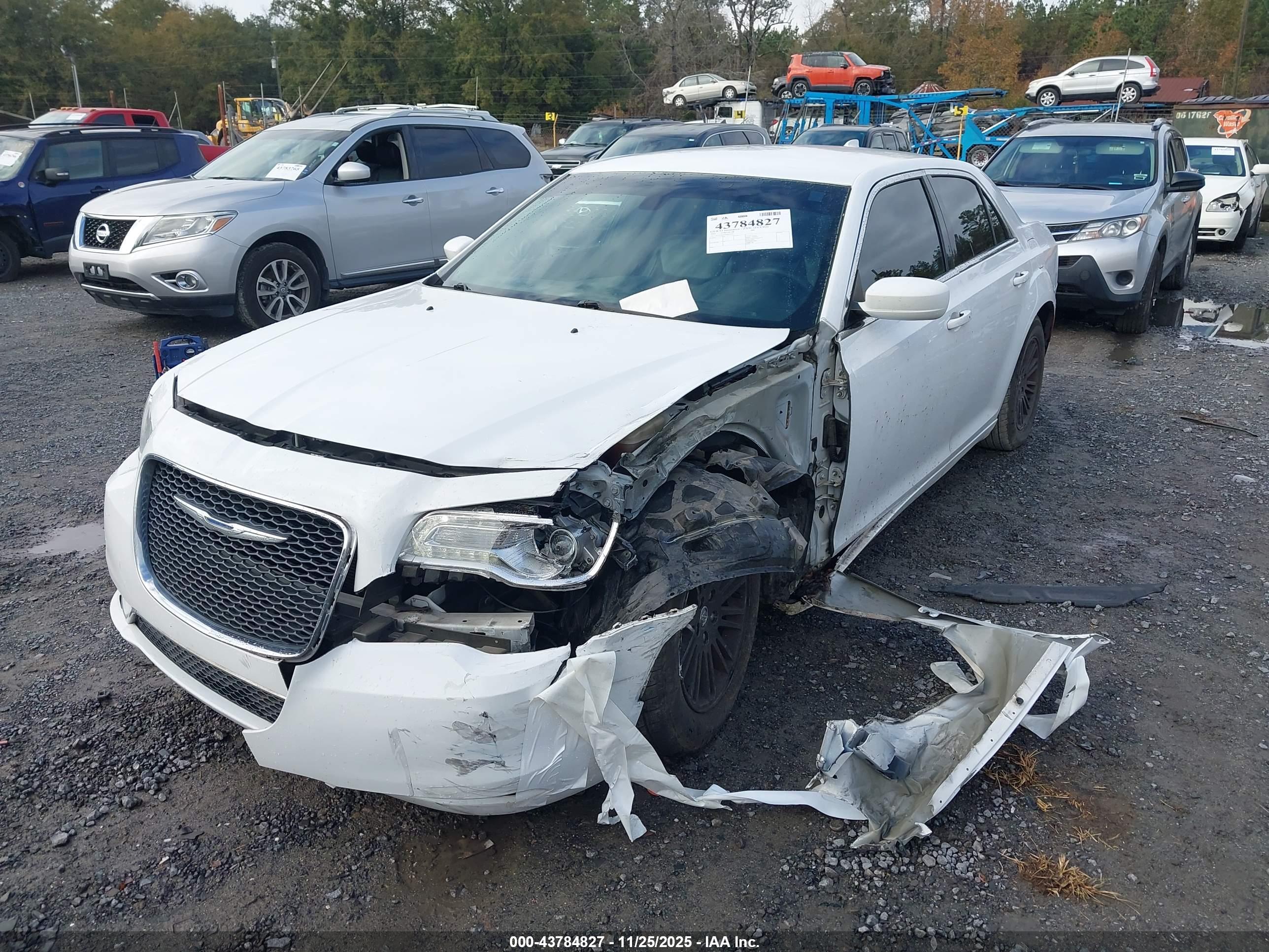 CHRYSLER 300 image 6