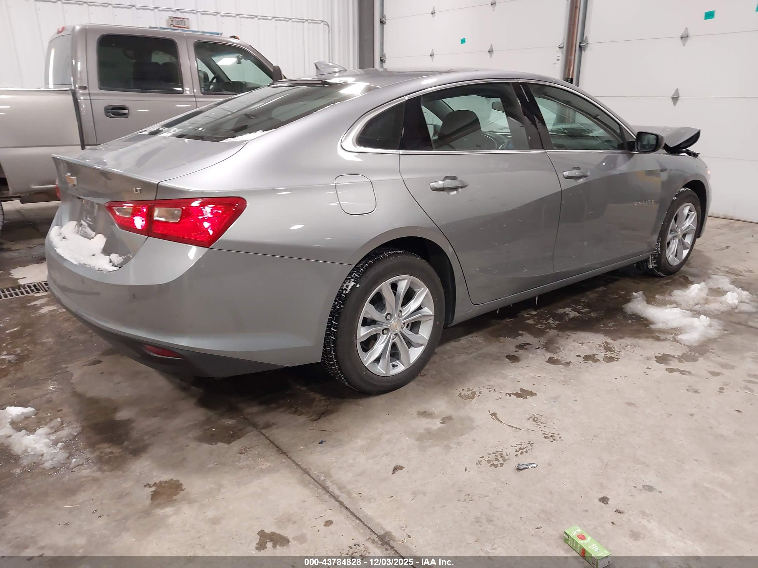 CHEVROLET MALIBU image 4
