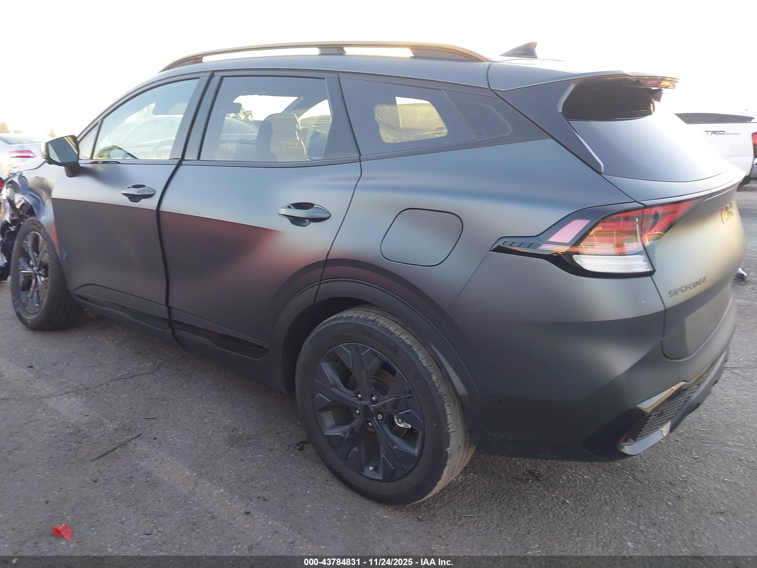 KIA SPORTAGE image 3