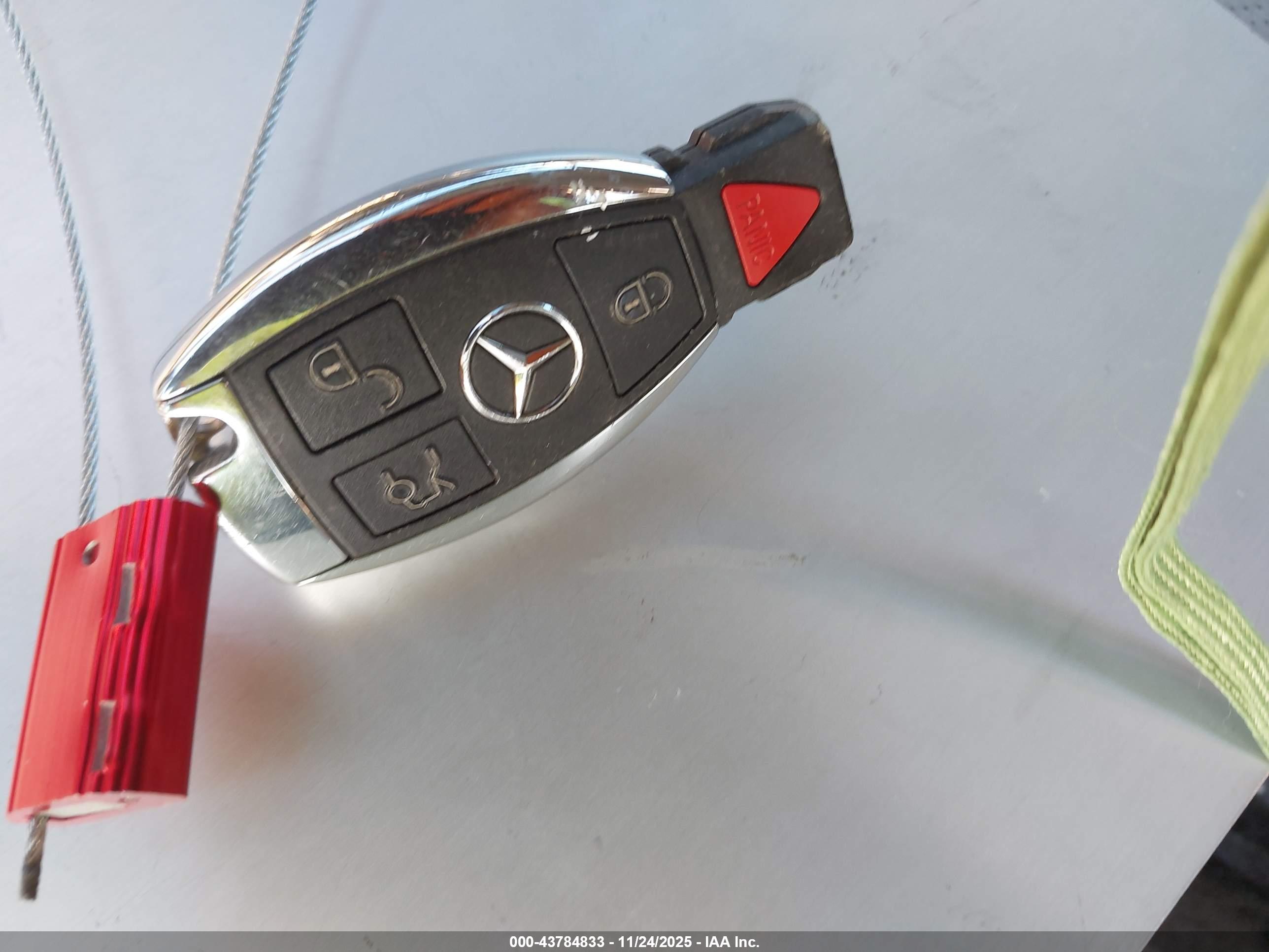 MERCEDES-BENZ CLK image 11